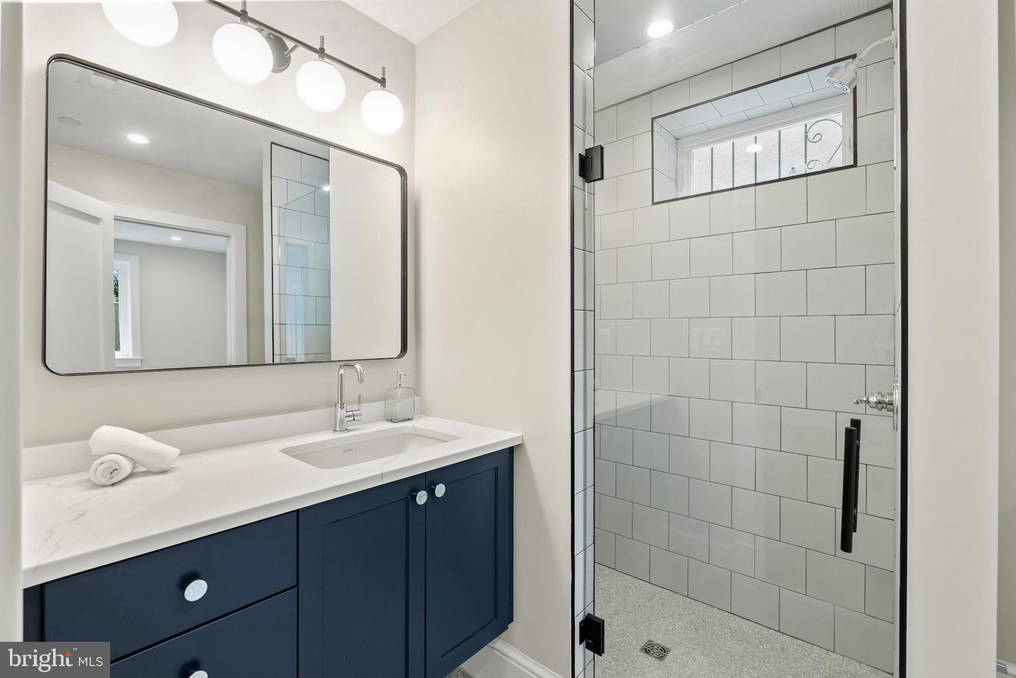 MURRAY HILL - Residential