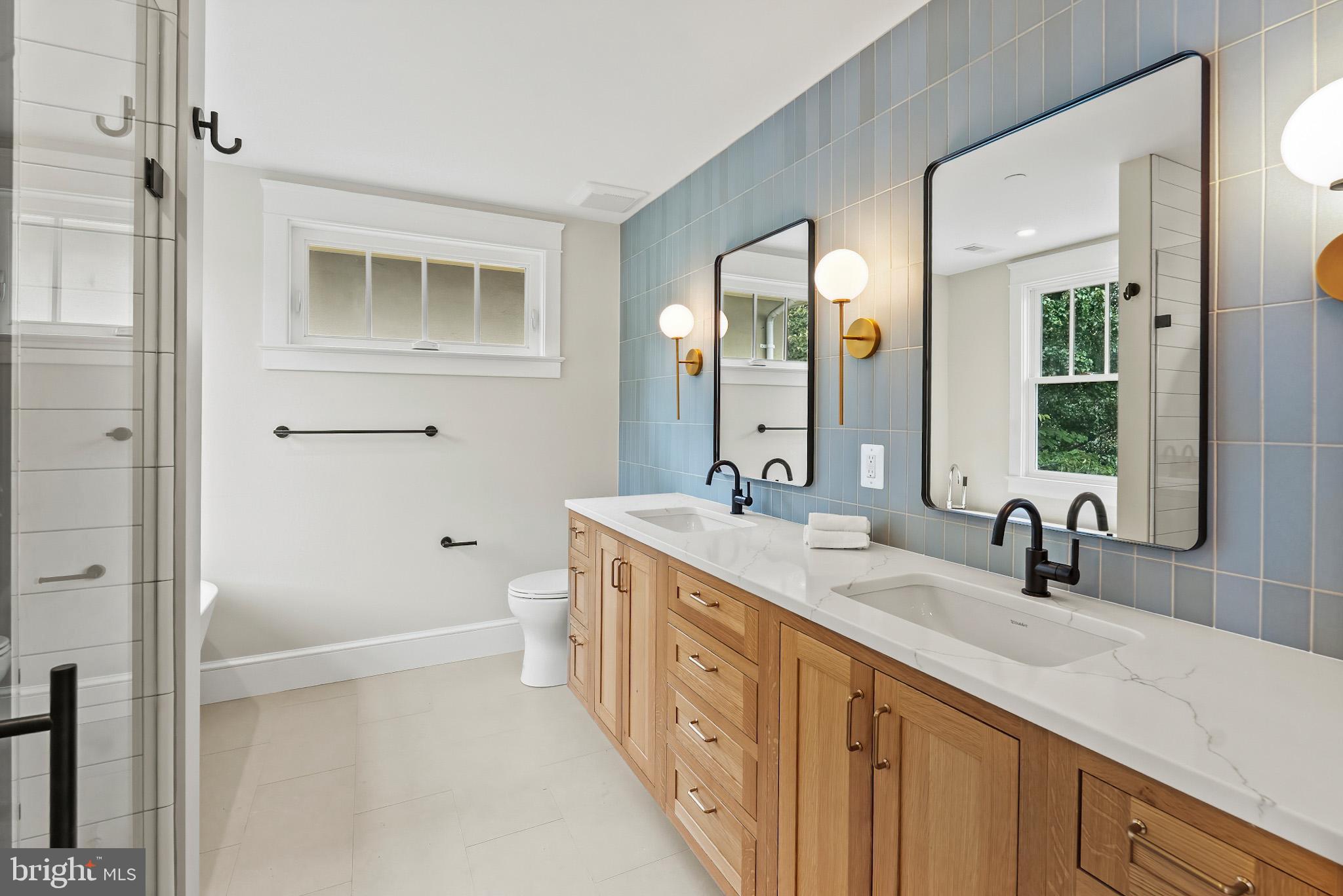 MURRAY HILL - Residential