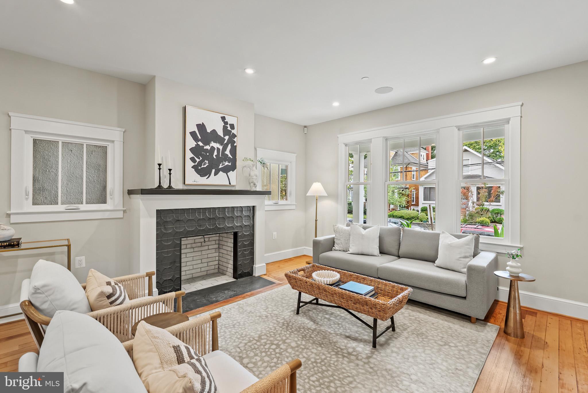 MURRAY HILL - Residential