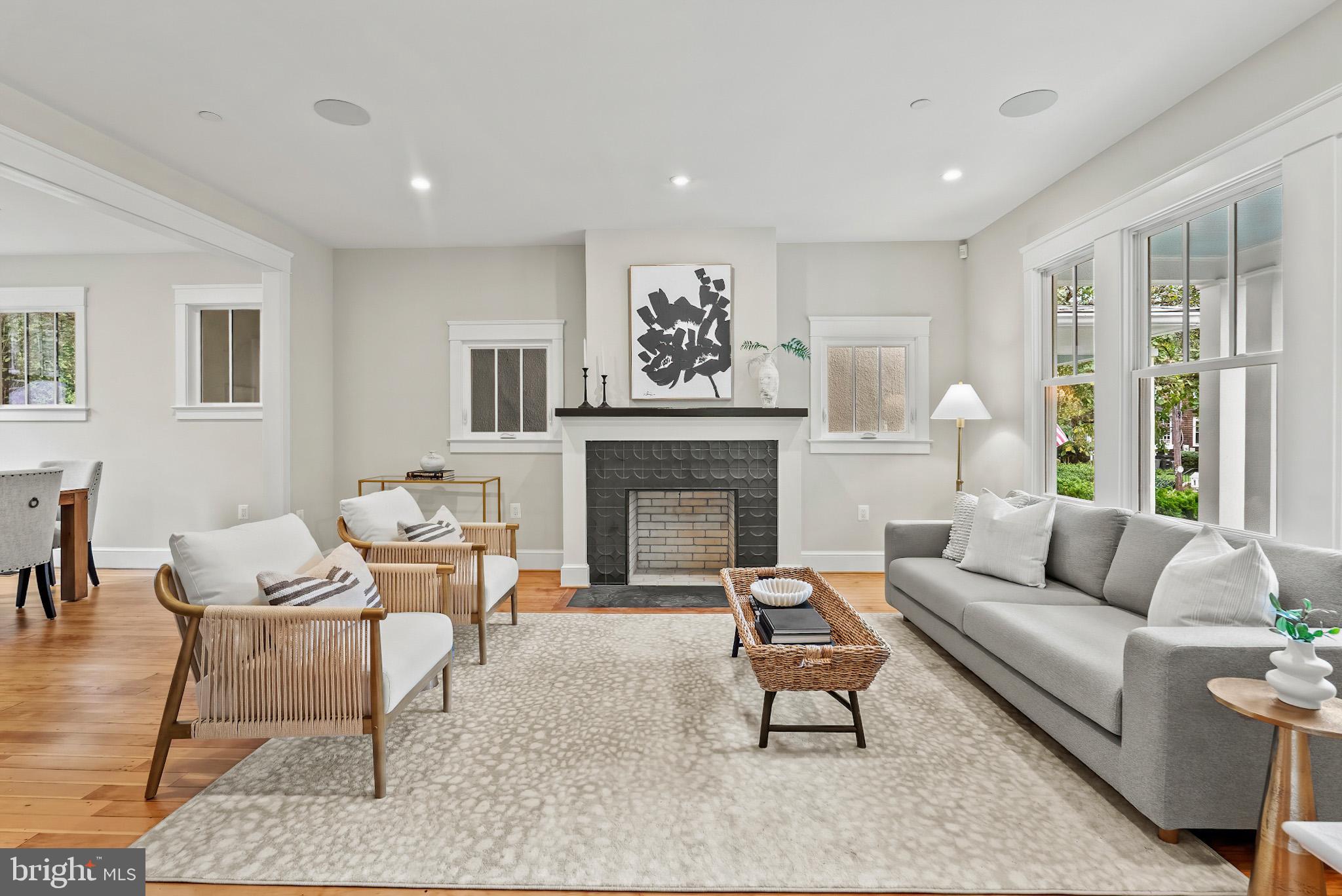 MURRAY HILL - Residential