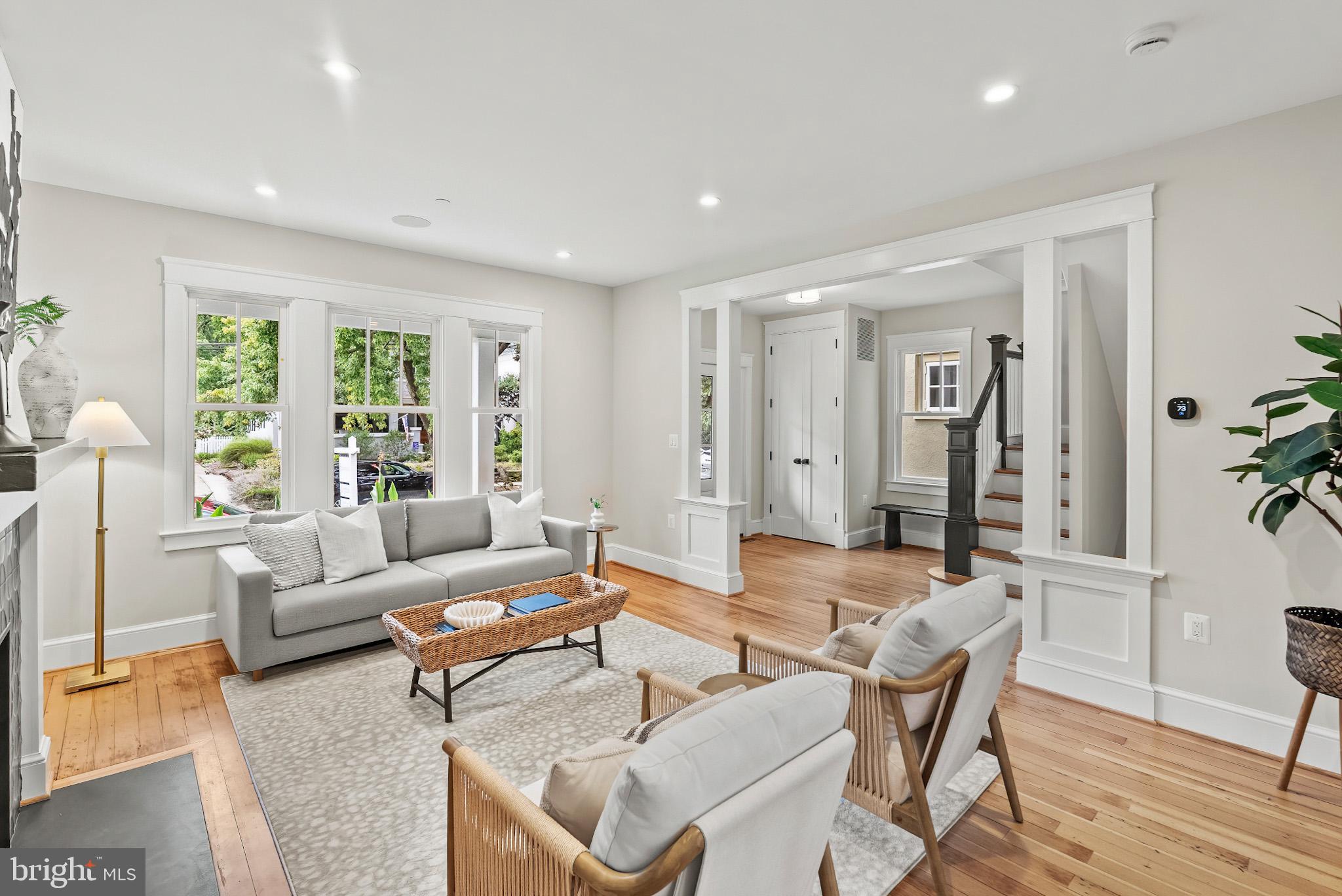 MURRAY HILL - Residential