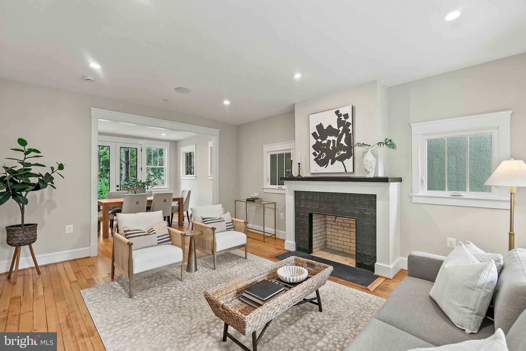 MURRAY HILL - Residential