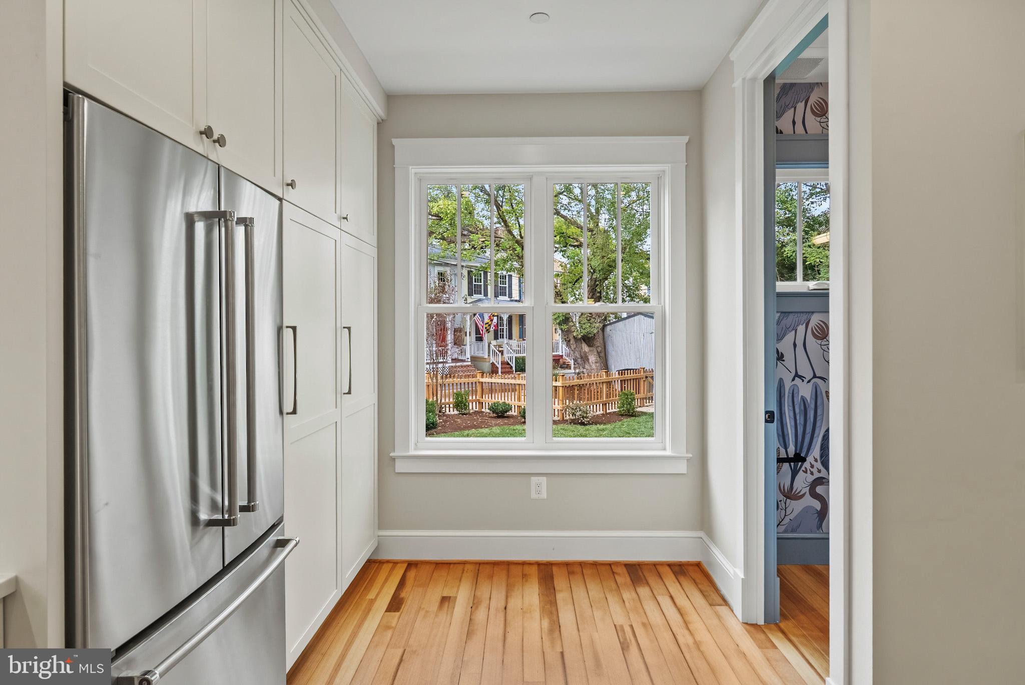 MURRAY HILL - Residential