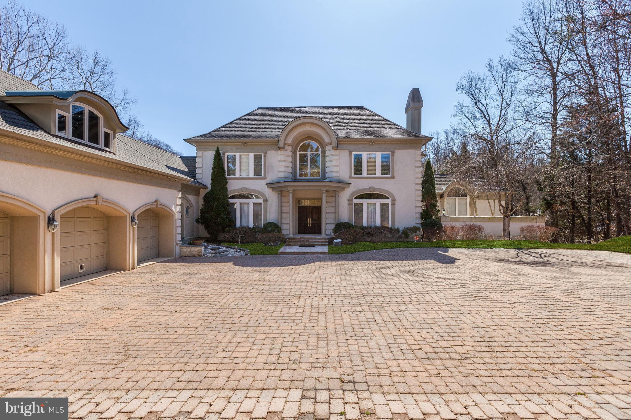 FALCONHURST - Residential