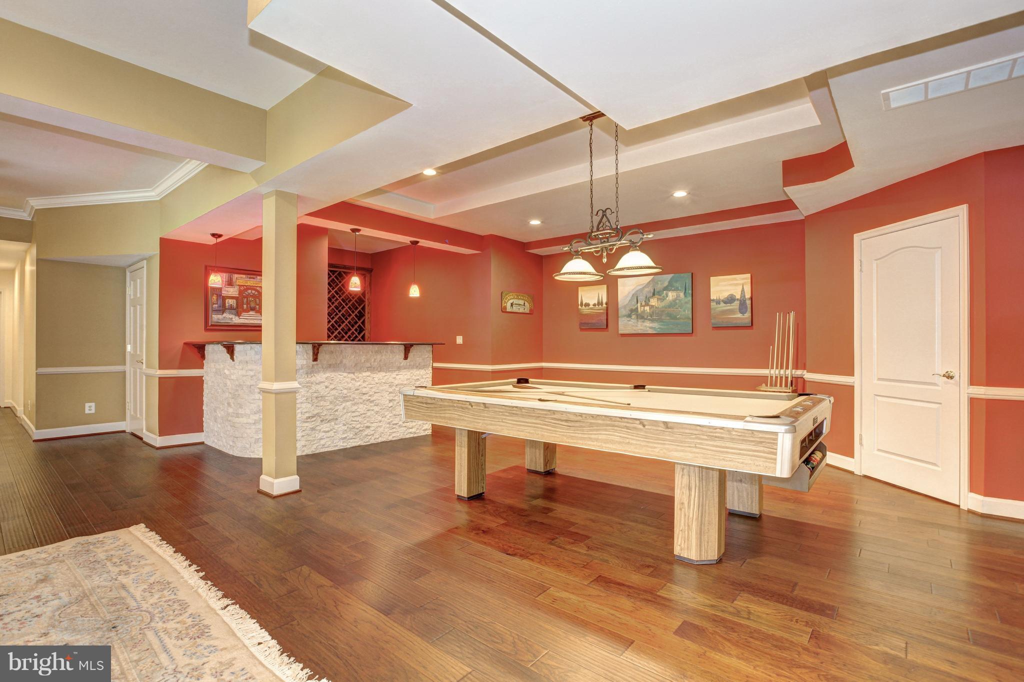 FALCONHURST - Residential