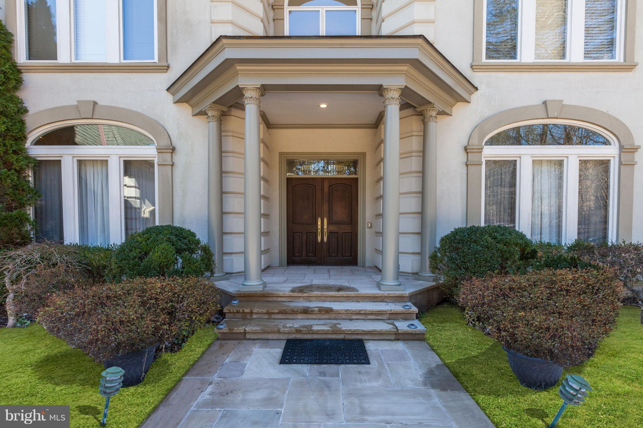 FALCONHURST - Residential