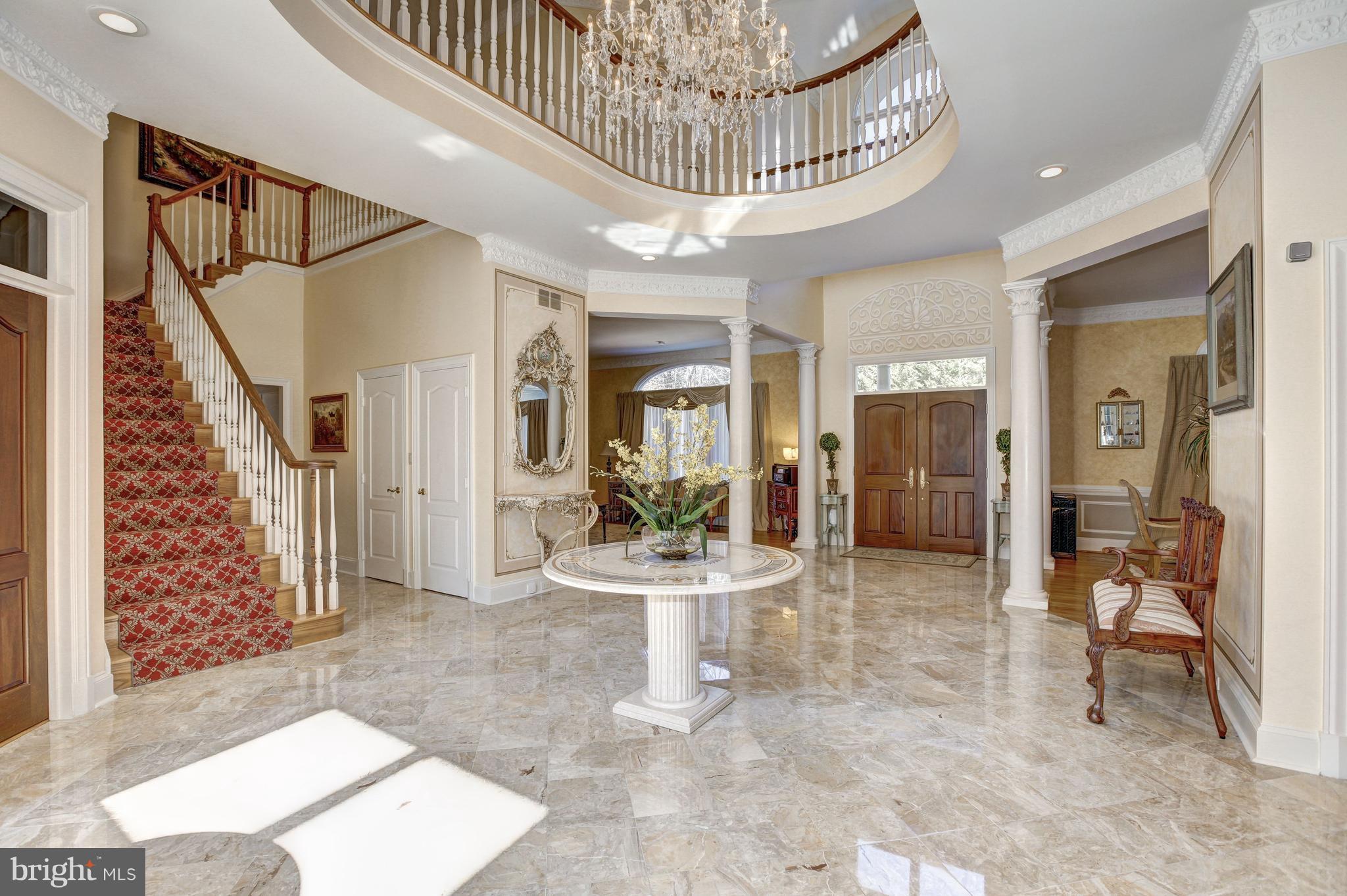 FALCONHURST - Residential