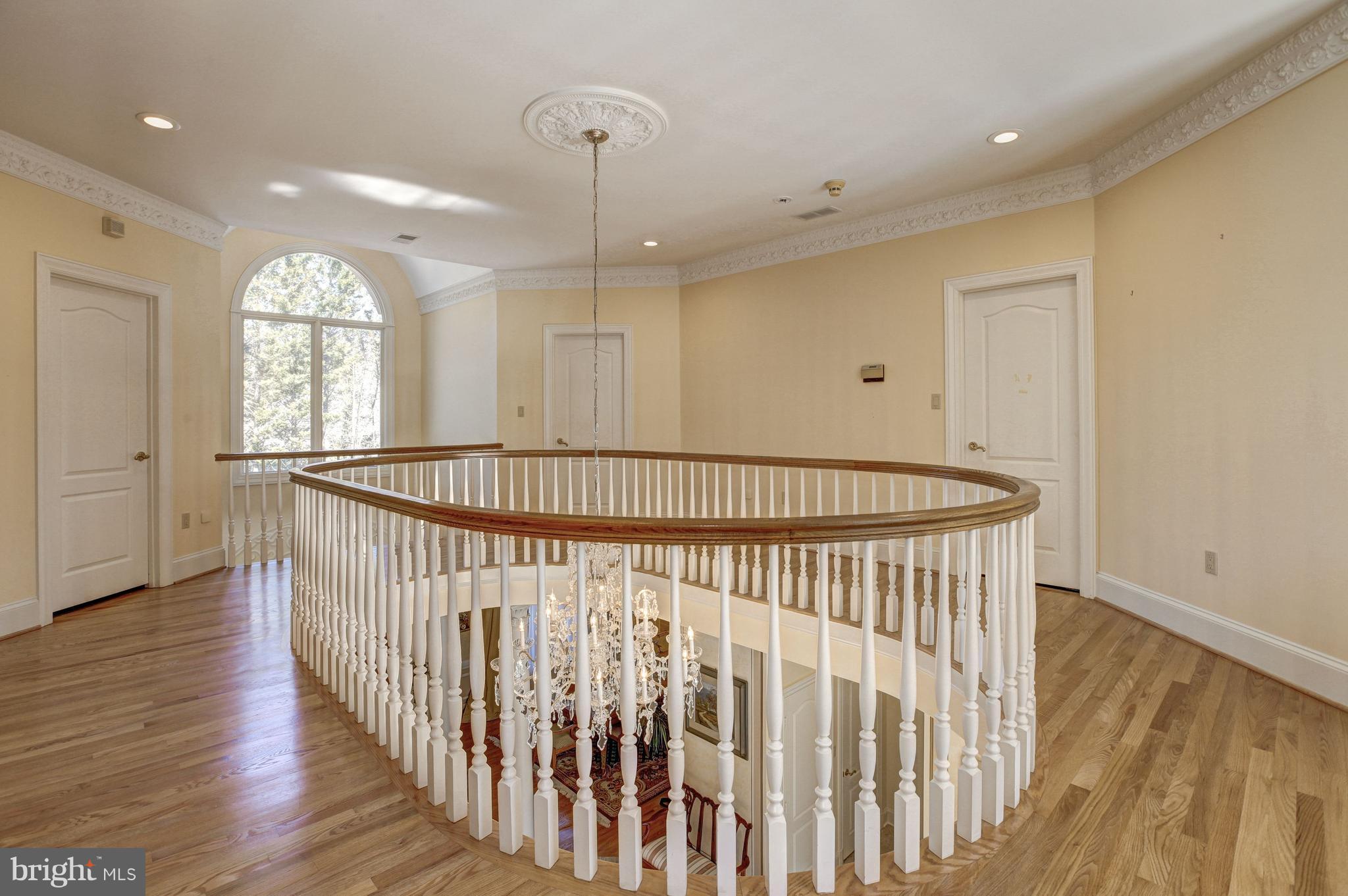 FALCONHURST - Residential