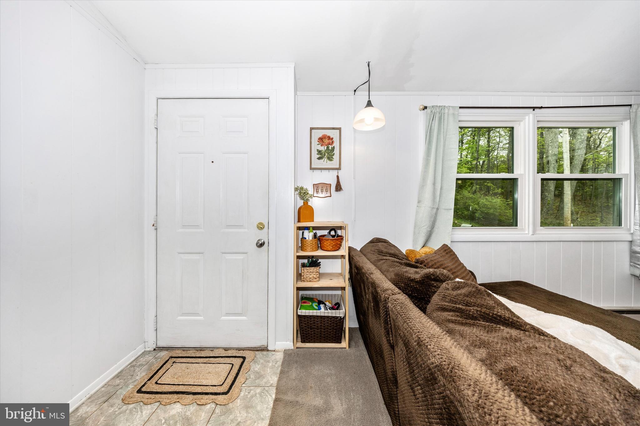 EARL ACRES - Residential