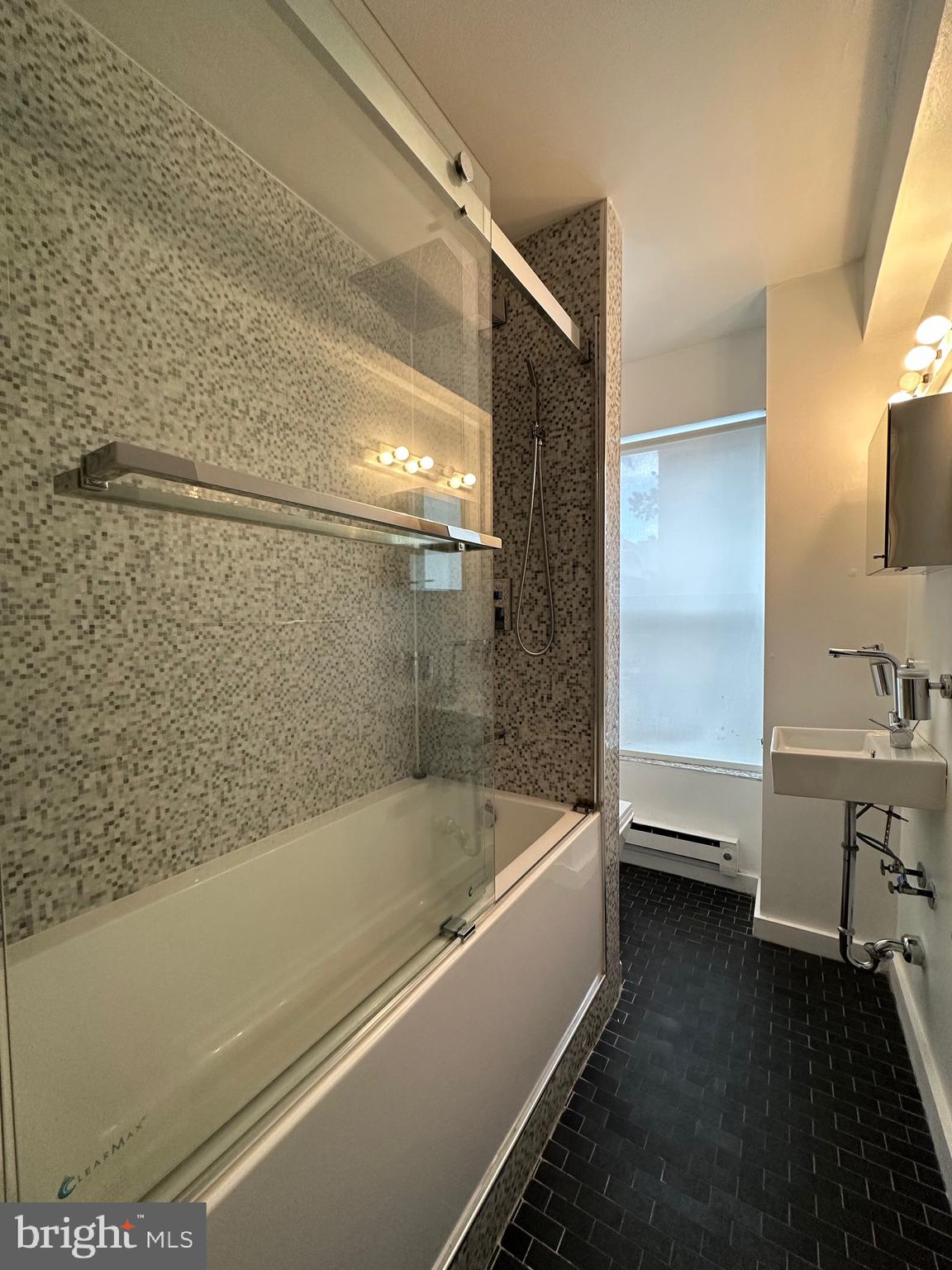BELVEDERE - Residential Lease