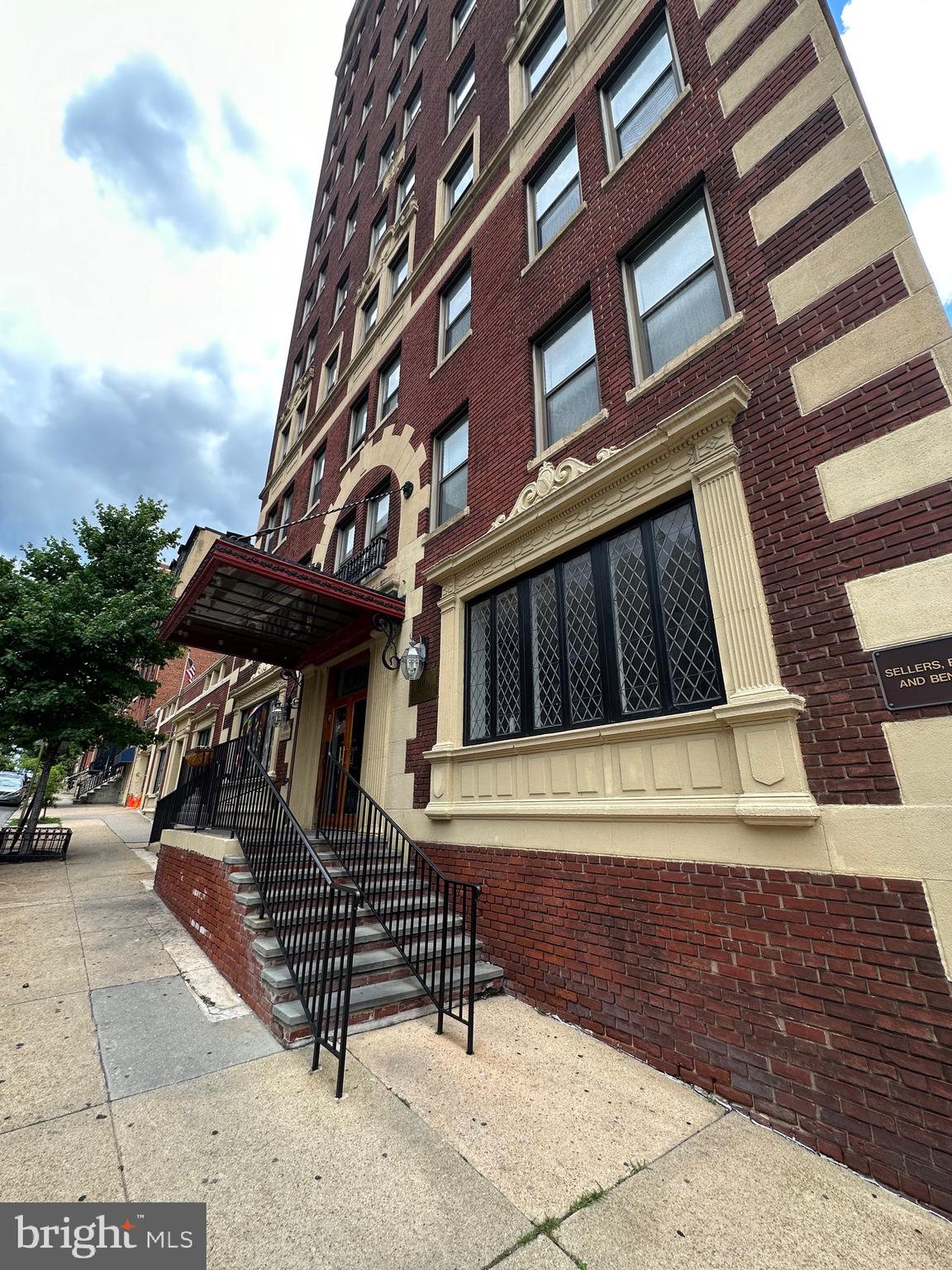 BELVEDERE - Residential Lease