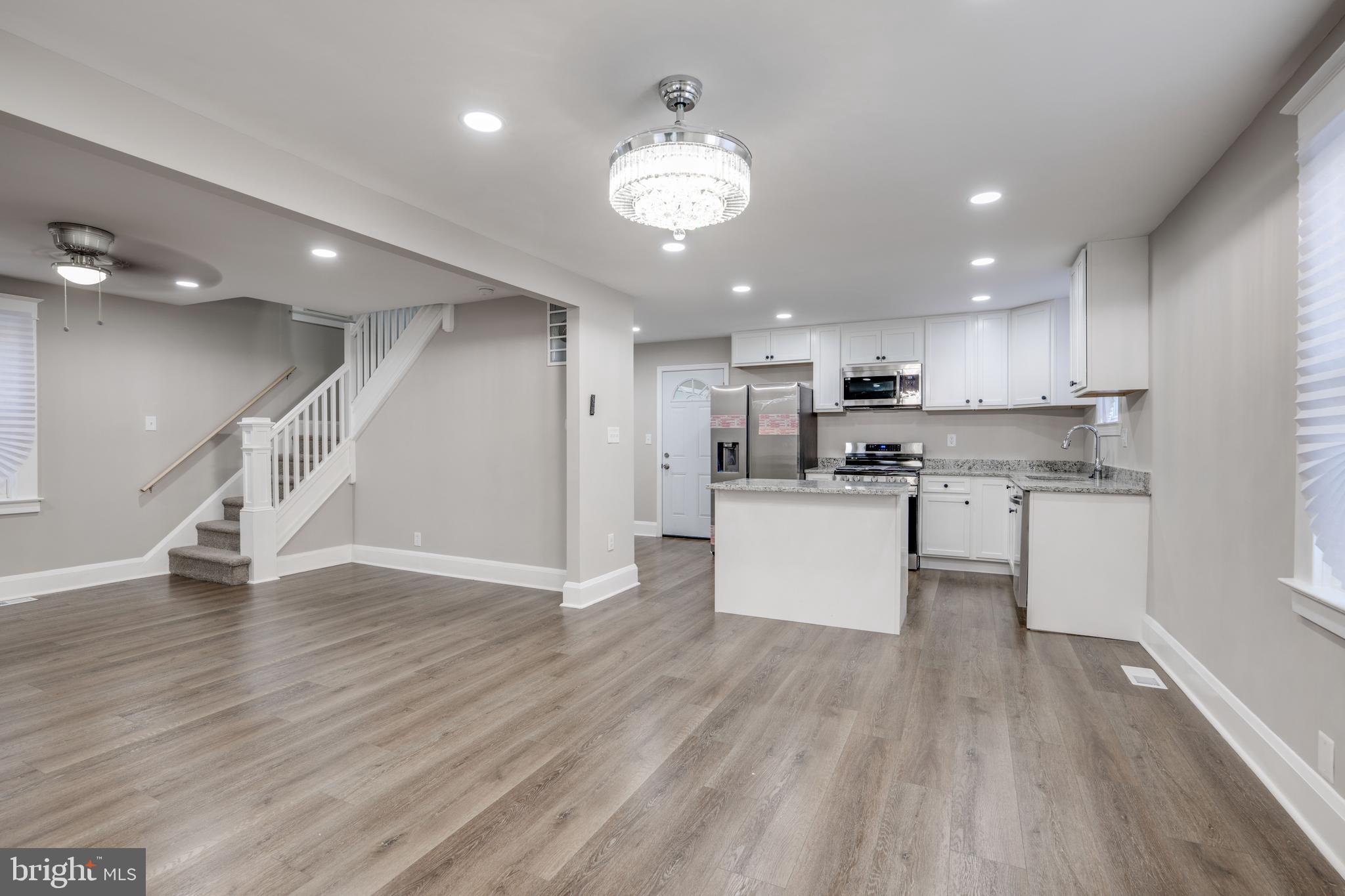 LAURAVILLE HISTORIC DISTRICT - Residential