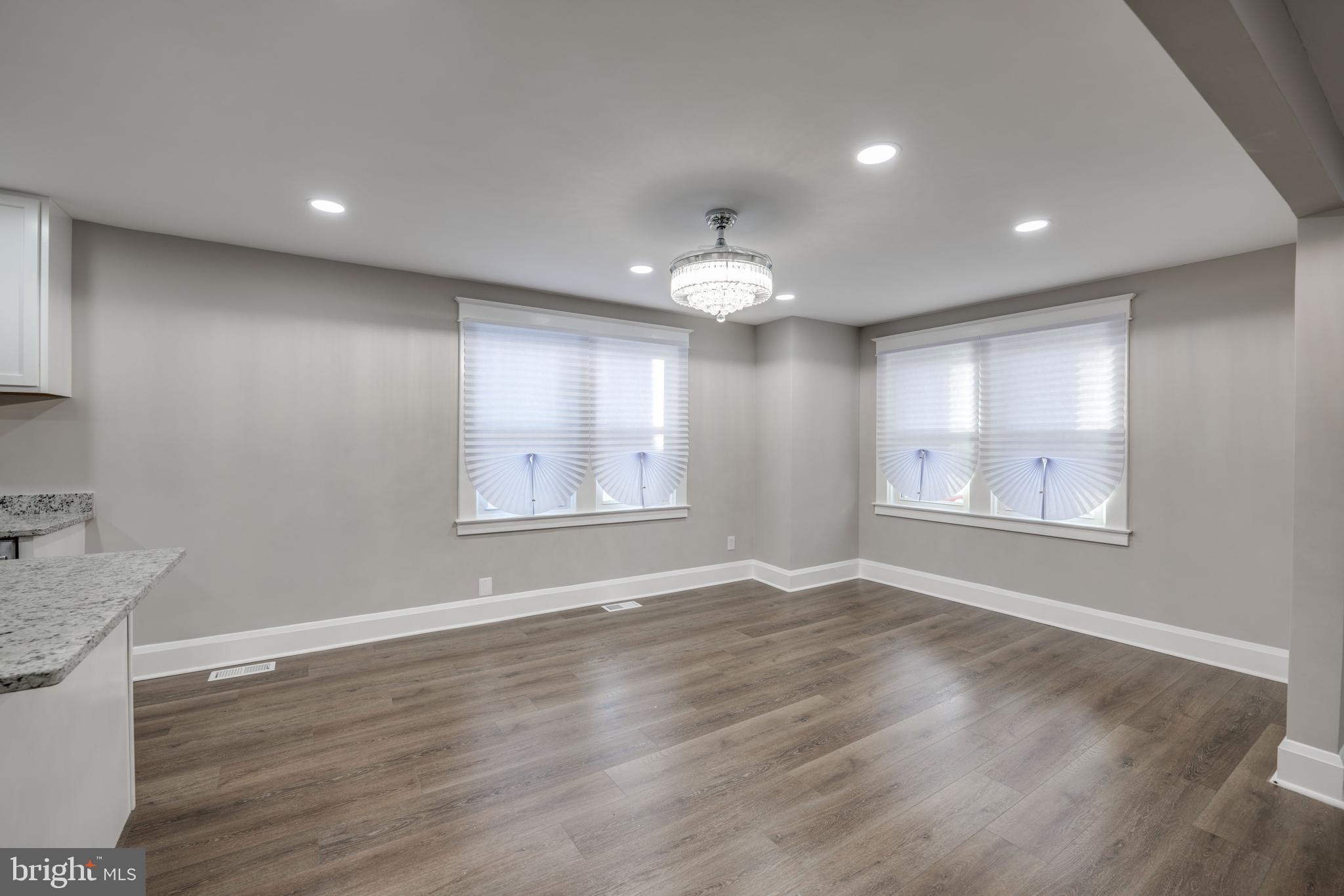 LAURAVILLE HISTORIC DISTRICT - Residential