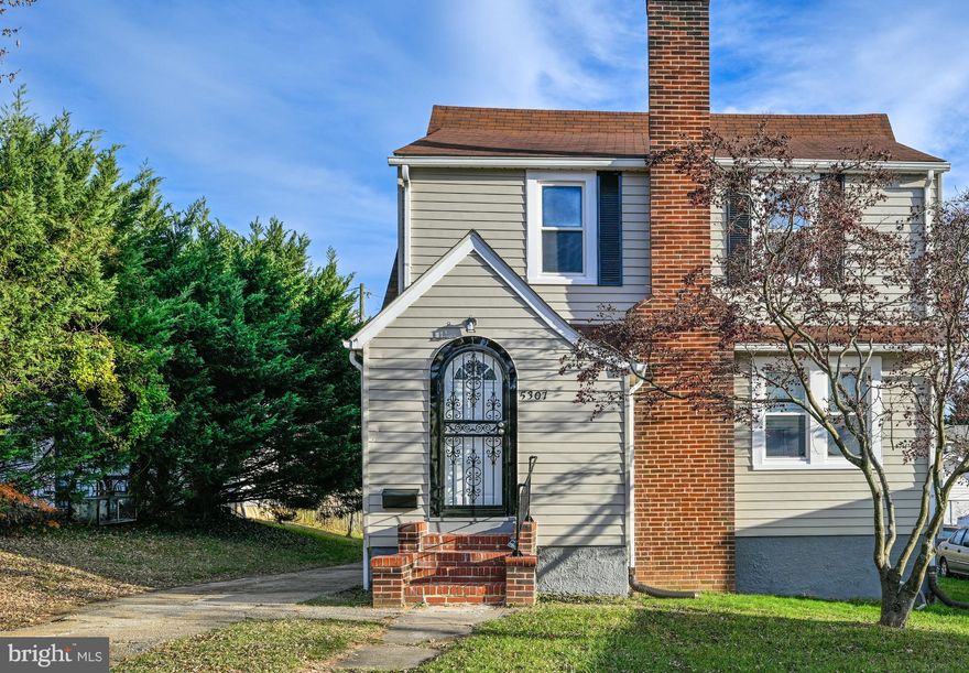 Live authentically. 3  Glorious levels of updated amazingness awaits you. Kitchen flows seamlessly into the dining and living room creating a great space for entertaining. Gorgeous granite countertops and stainless steel appliances.  Light-filled interiors will make you feel refreshed every day. Enclosed sun porch opens to deck.  Finished lower level to kick back and relax. Nice yard for entertaining. Three -car driveway. Walking distance to Zekes Coffee and much more. Cultivate your existence. The art of uniting human and home.