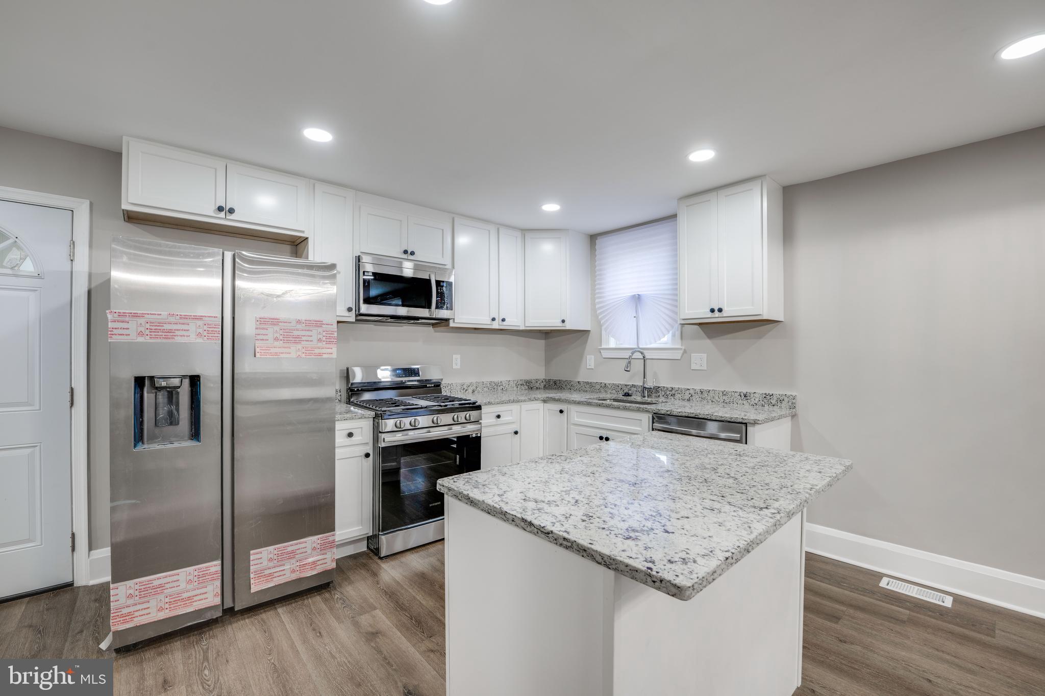 LAURAVILLE HISTORIC DISTRICT - Residential