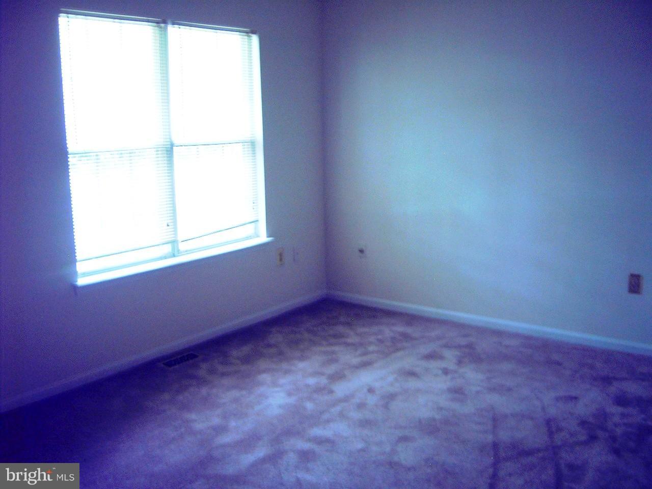 ST CHARLES SUB - LANCASTER - Residential Lease