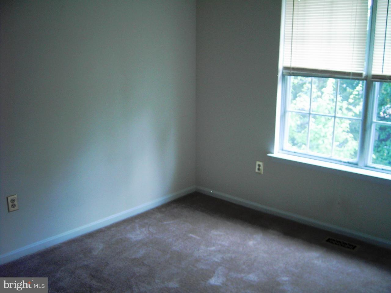 ST CHARLES SUB - LANCASTER - Residential Lease