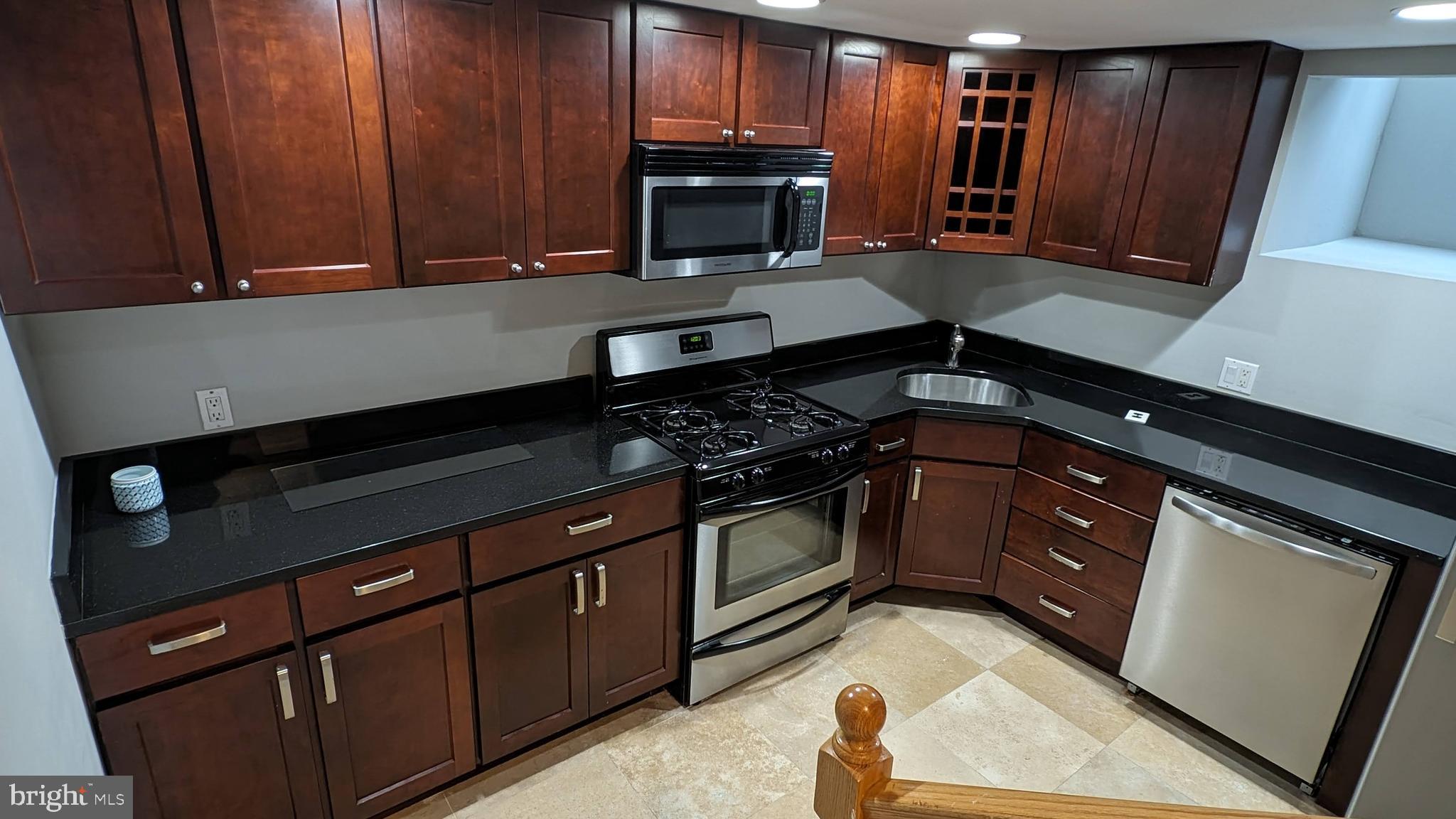 NORTHERN LIBERTIES - Residential Lease