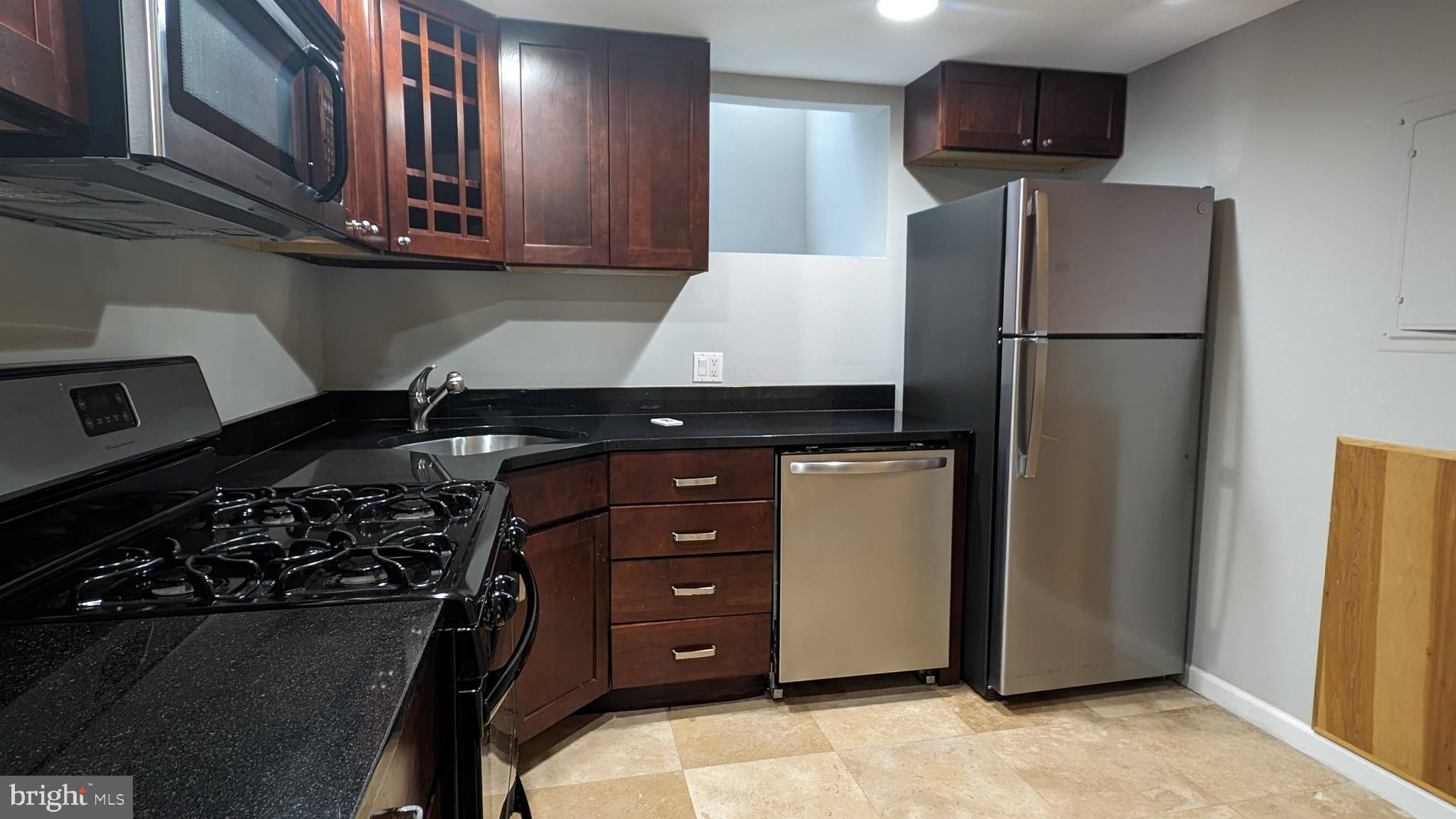 NORTHERN LIBERTIES - Residential Lease