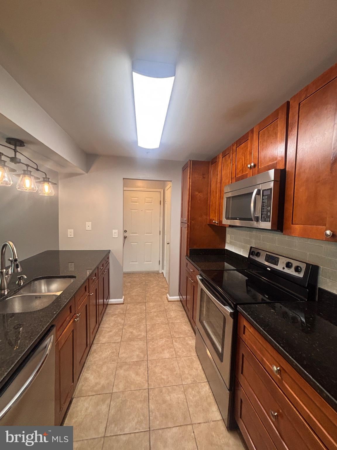 14201 WOLF CREEK PLACE 6