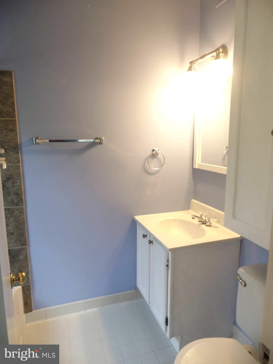 COLONIAL VILLAGE II - Residential