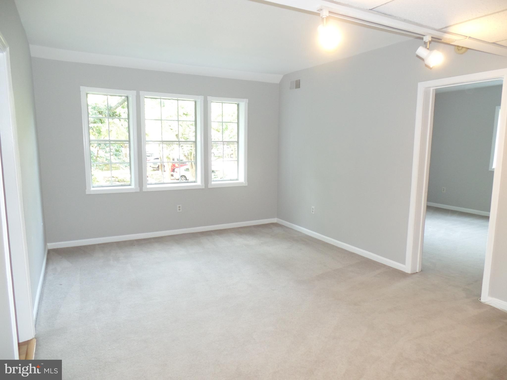 COLONIAL VILLAGE II - Residential