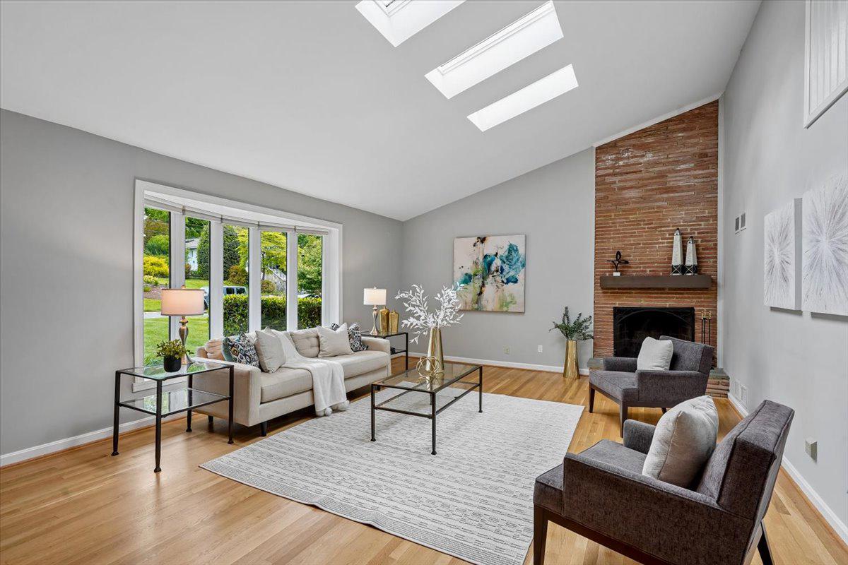 MAPLEWOOD ESTATES - Residential