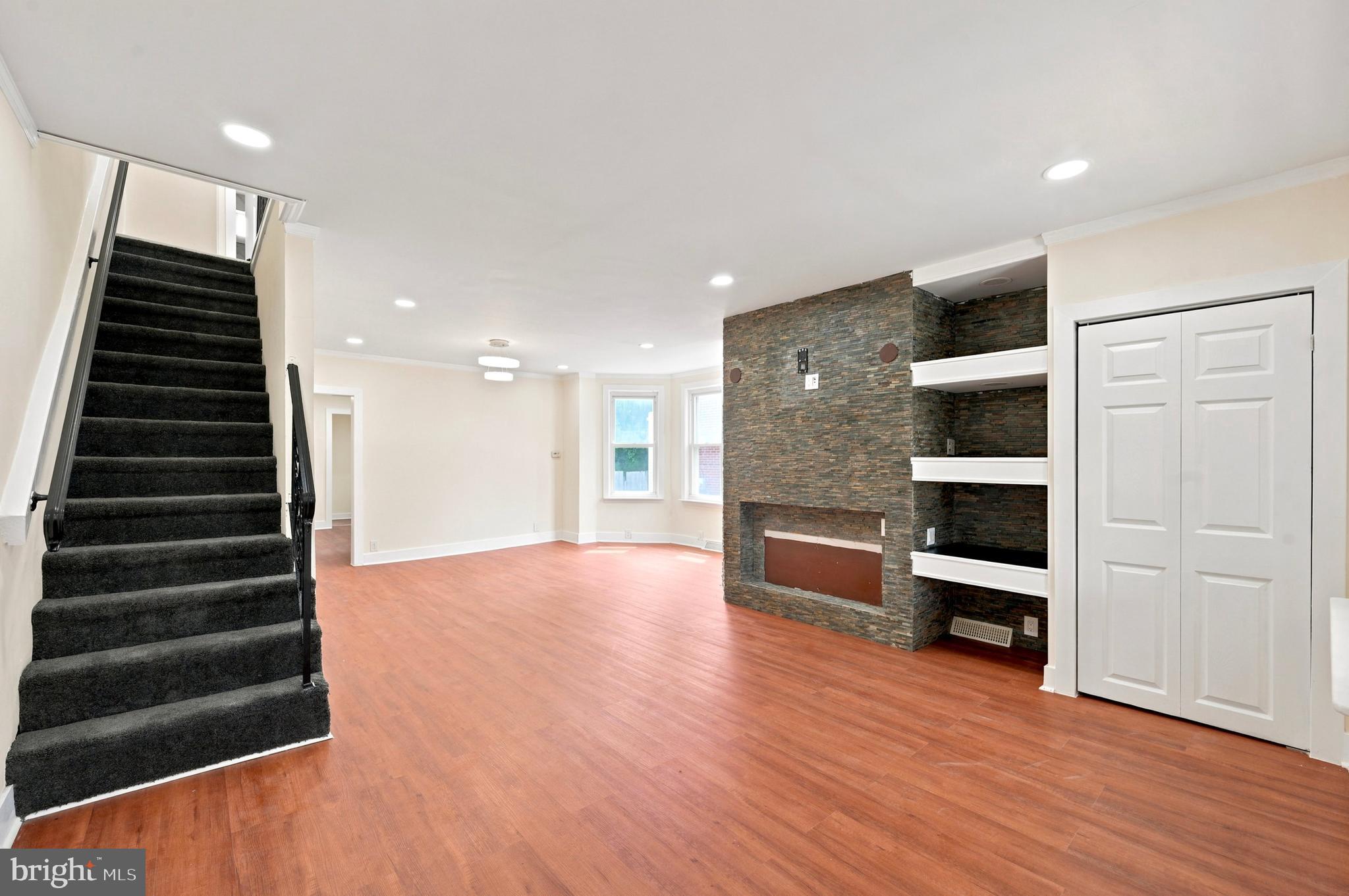 105 JACKSON AVENUE