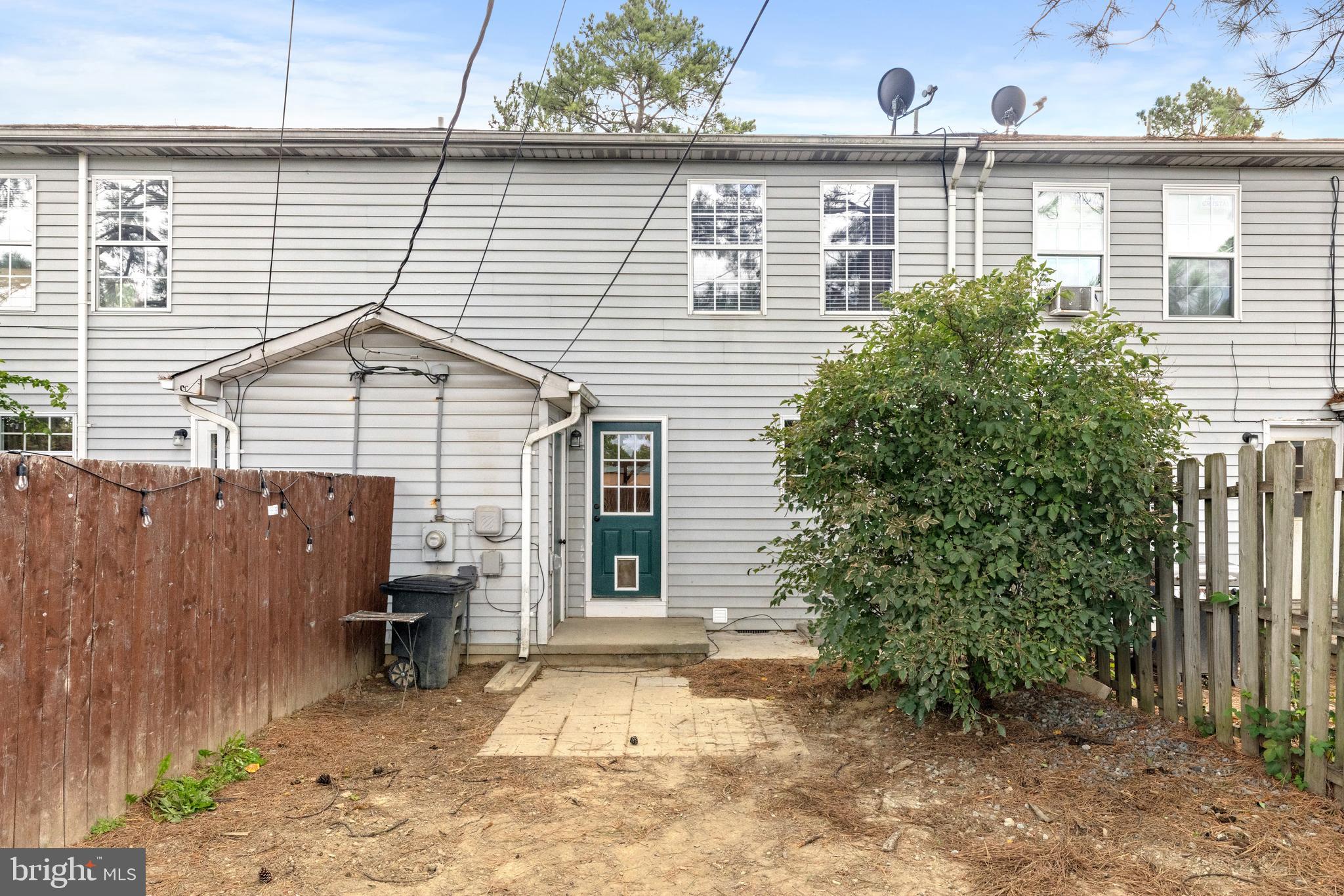 FREDERICKTOWNE TOWNHOUSE - Residential