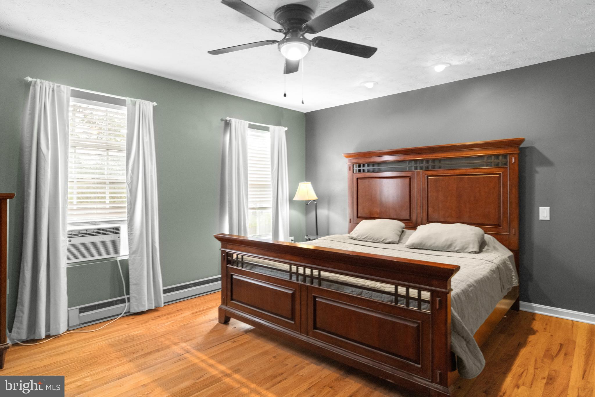 FREDERICKTOWNE TOWNHOUSE - Residential