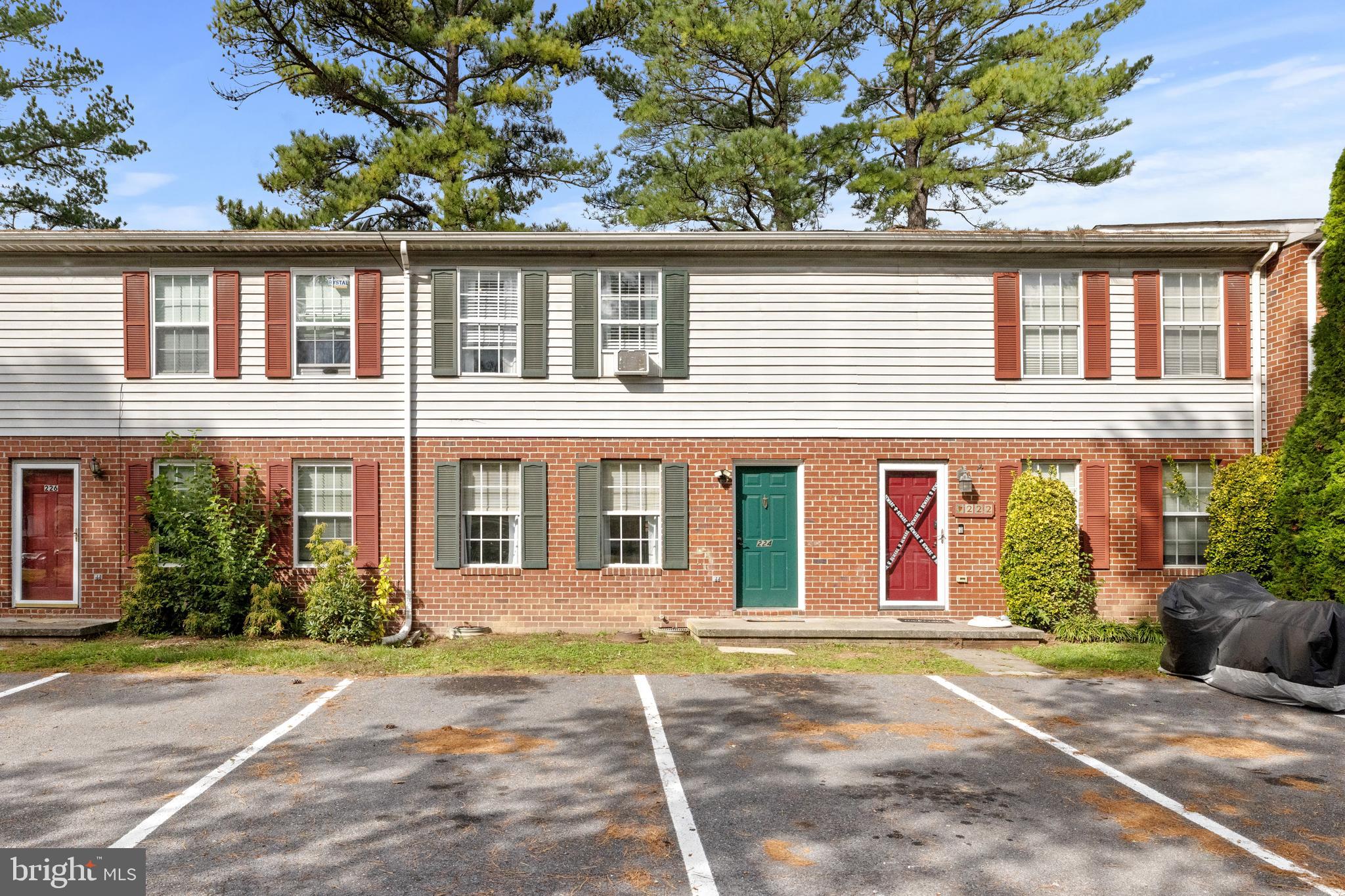 FREDERICKTOWNE TOWNHOUSE - Residential