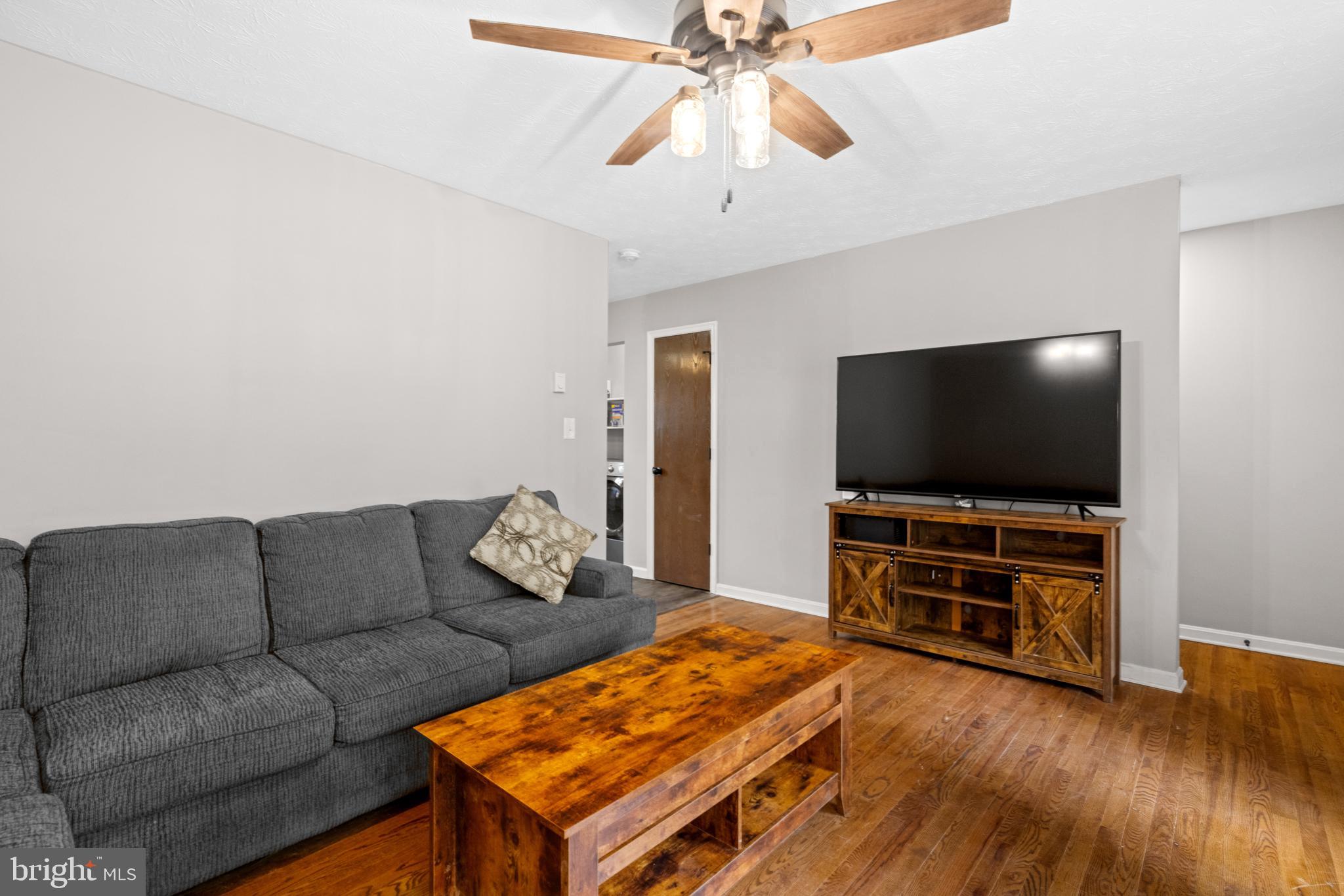 FREDERICKTOWNE TOWNHOUSE - Residential