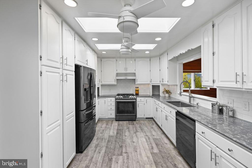 GARRETT PARK ESTATES - Residential