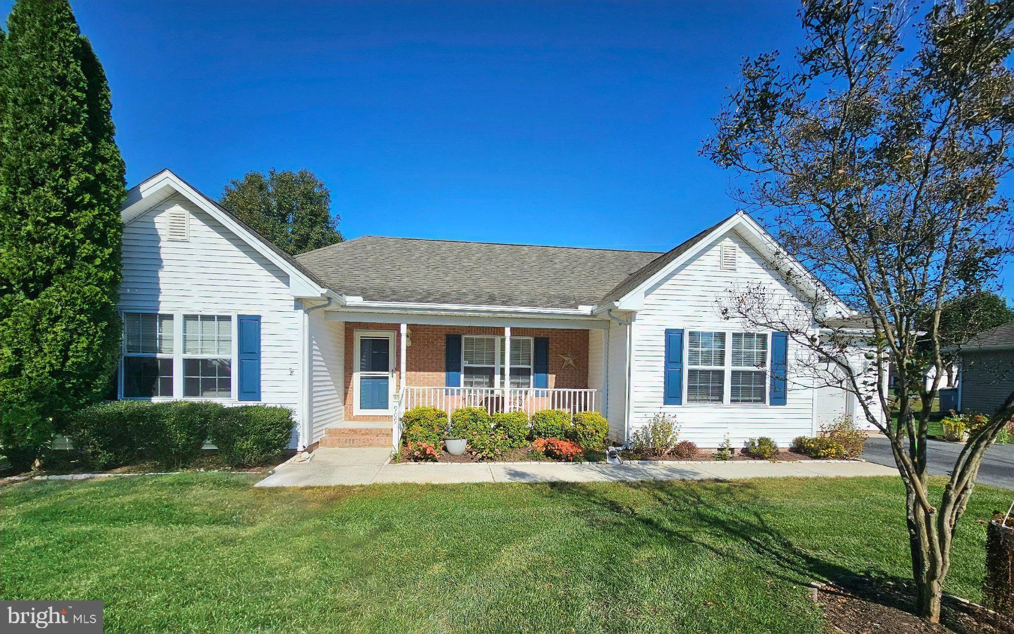 909 Sapphire Court