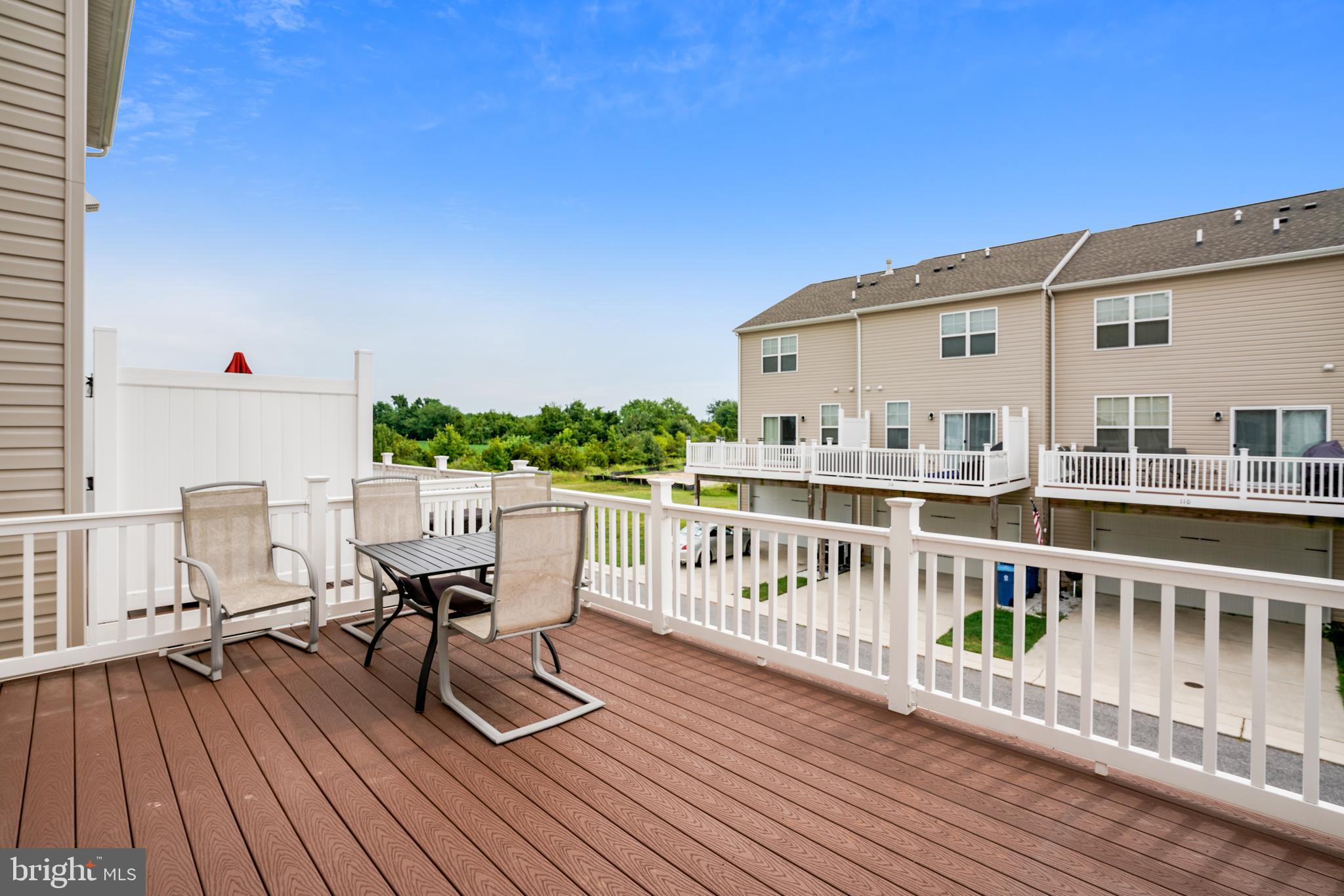 ELLENDALE - Residential