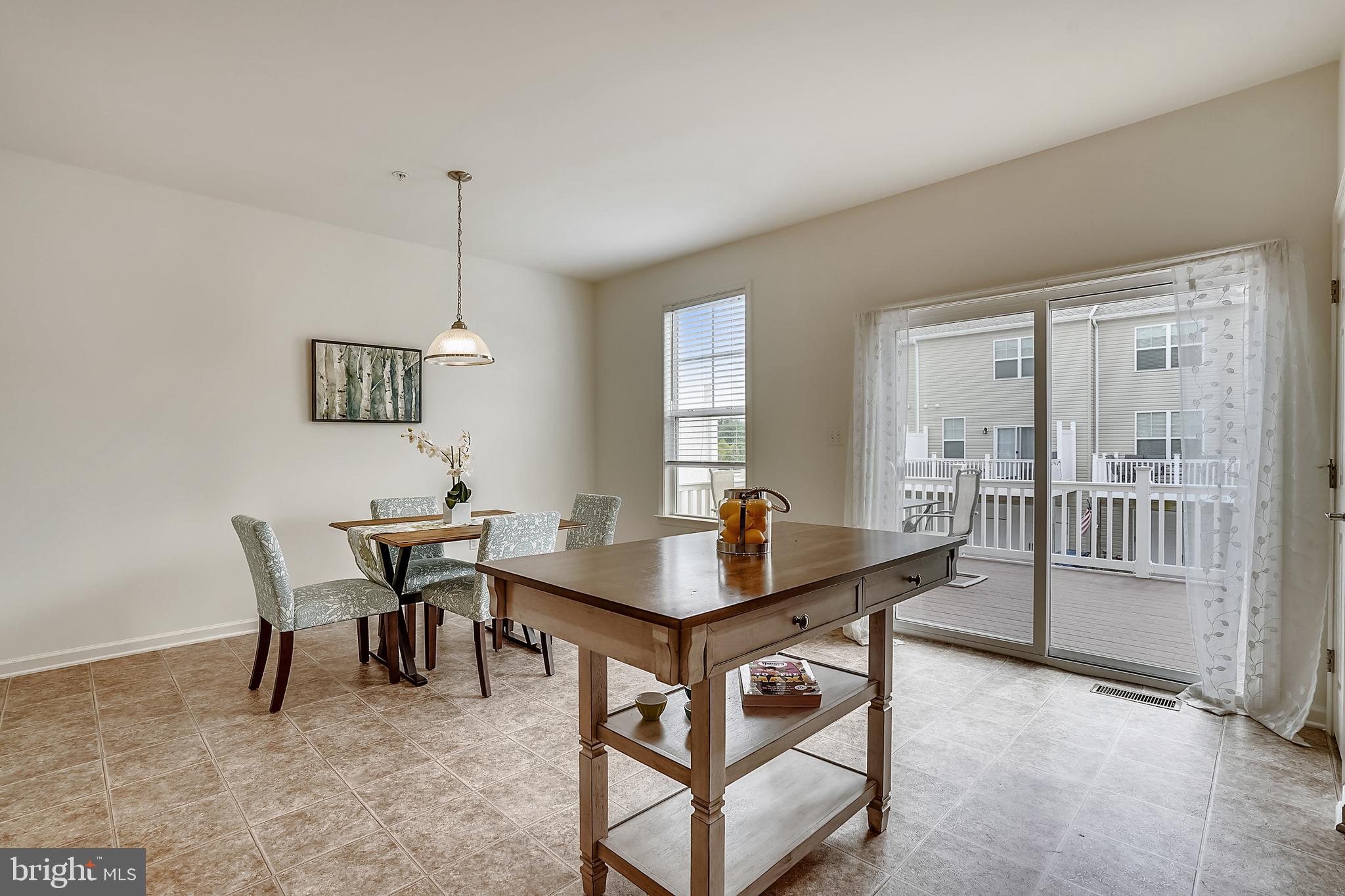 ELLENDALE - Residential