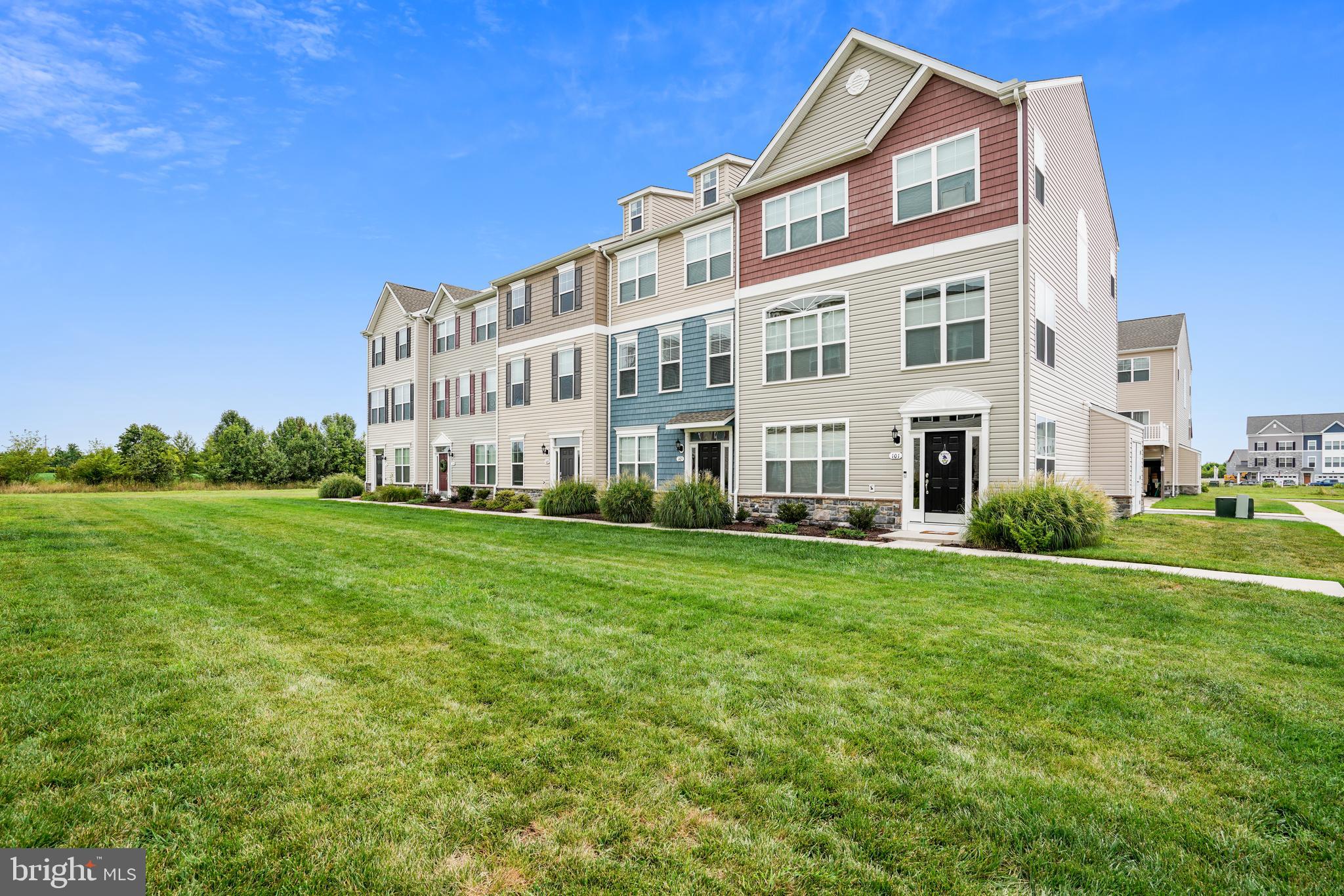 ELLENDALE - Residential