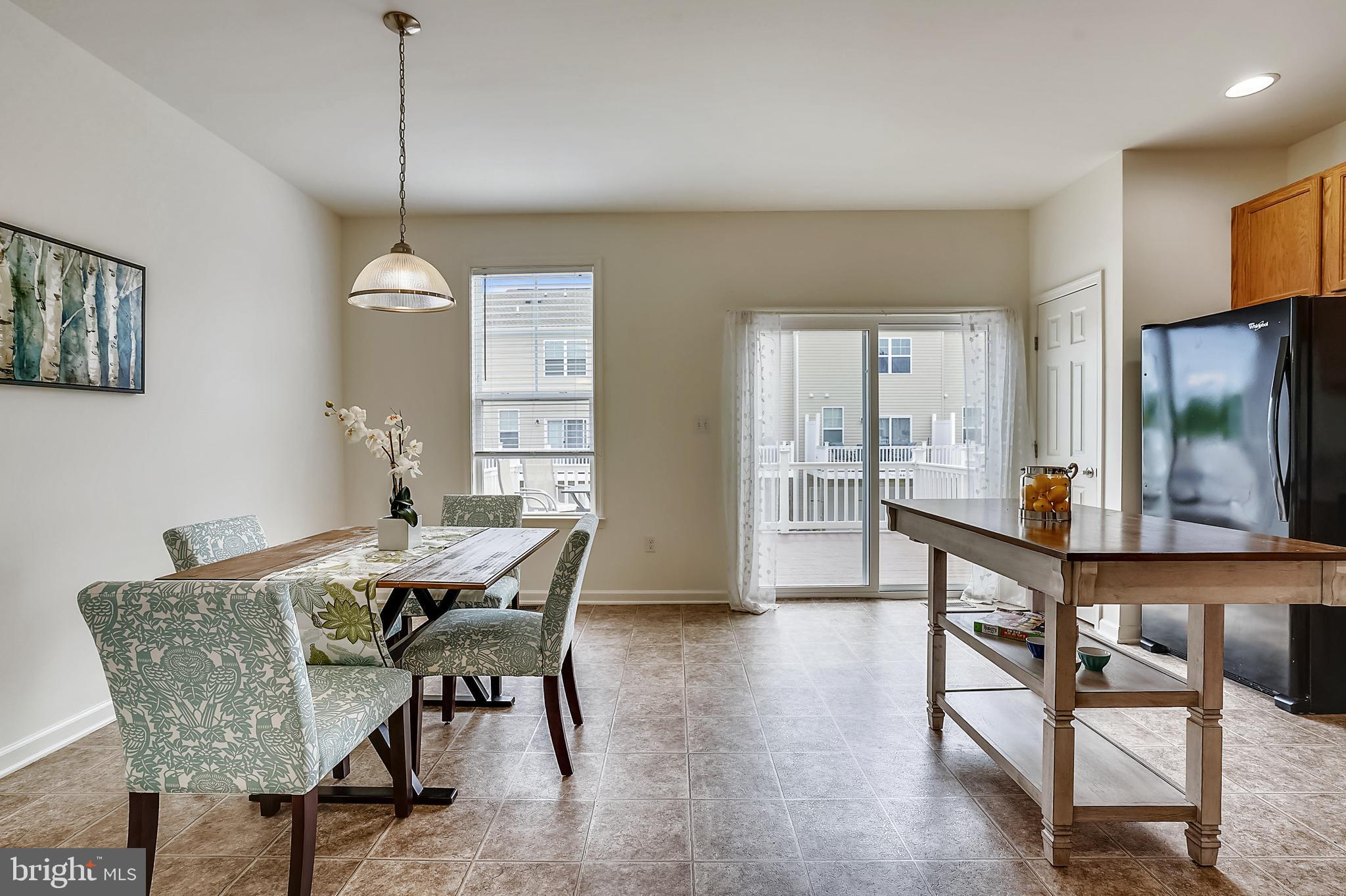 ELLENDALE - Residential