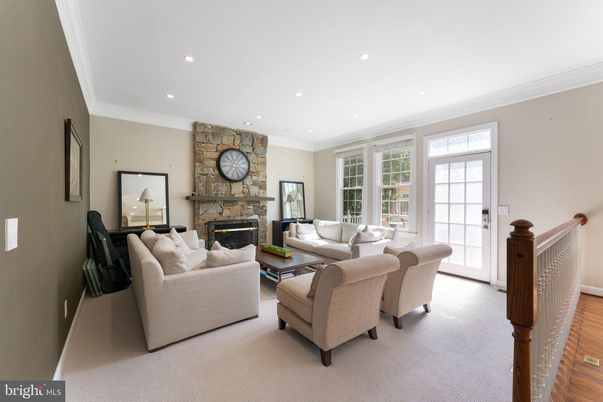 FOX CREEK - Residential Lease