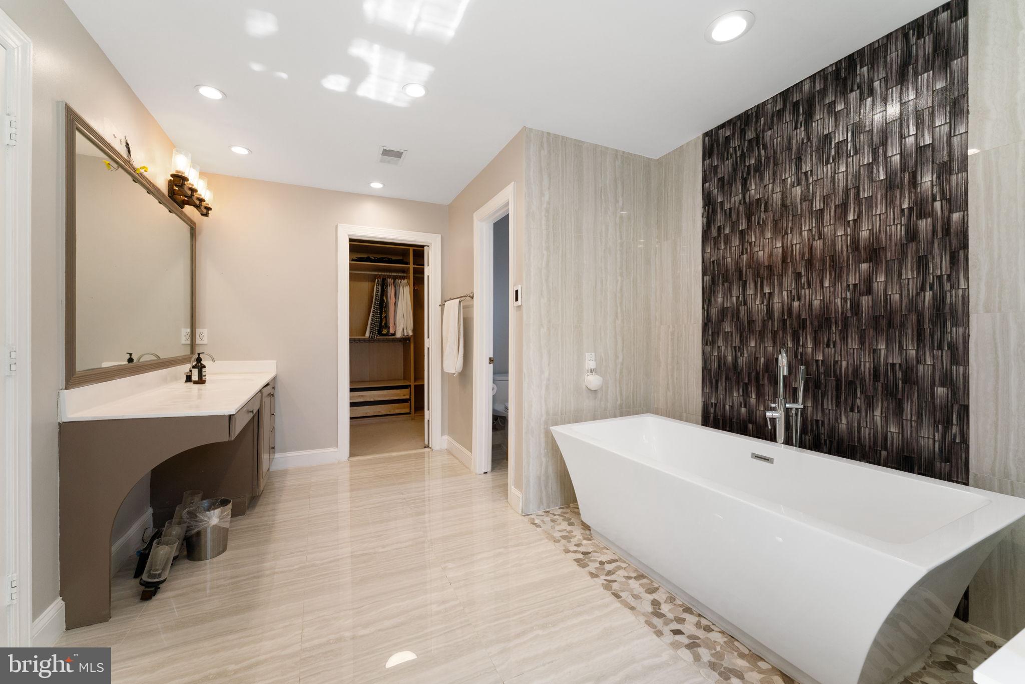 FOX CREEK - Residential Lease