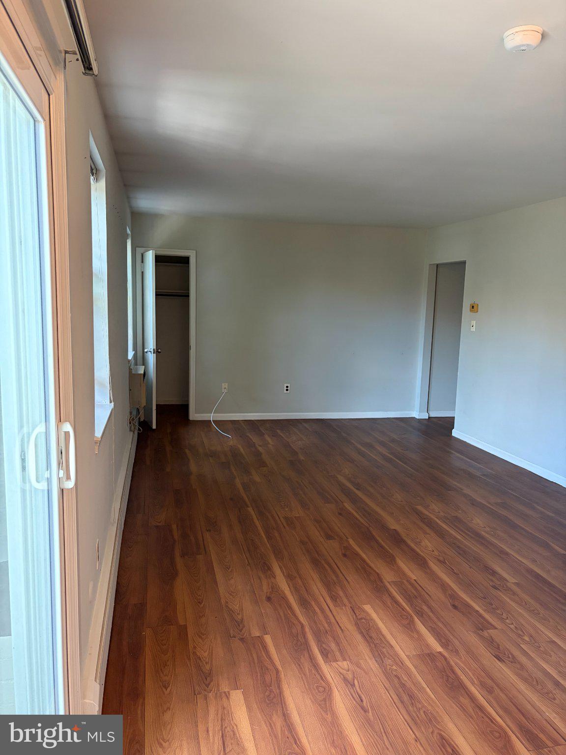 323-325 HAVERFORD AVENUE B4