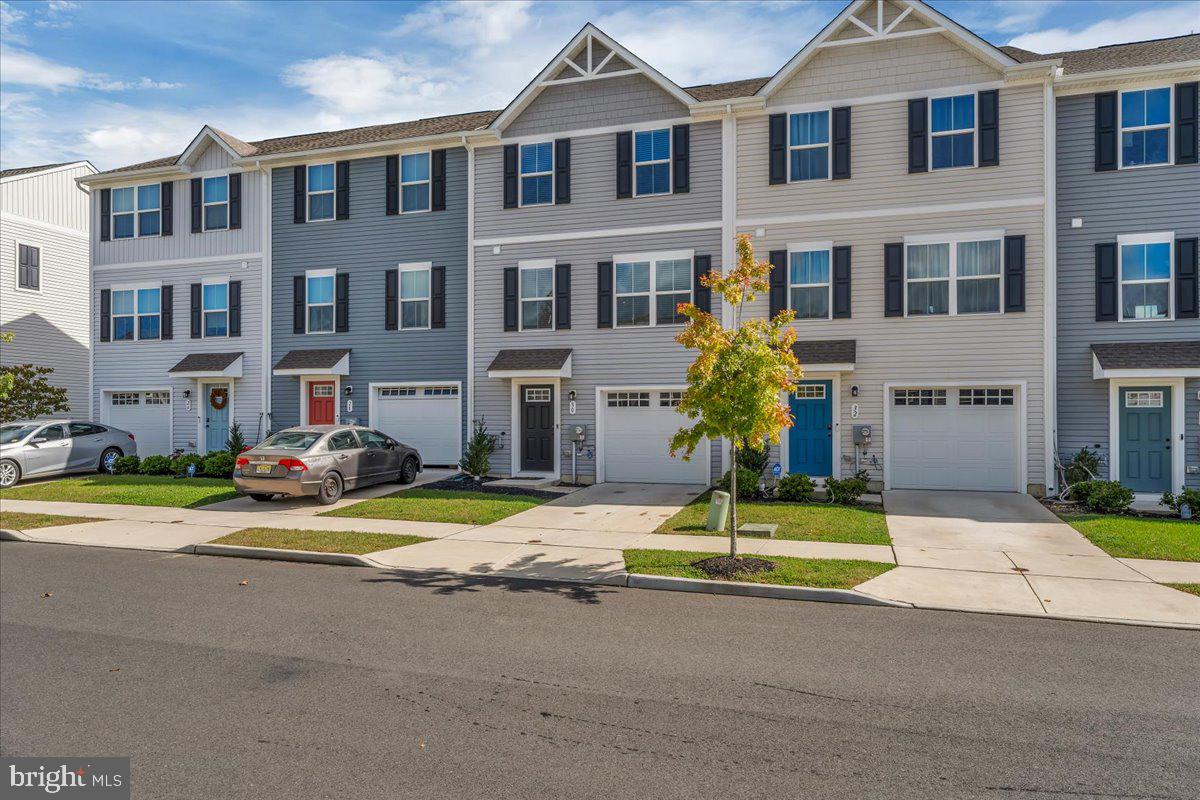 30 MAGNOLIA WAY