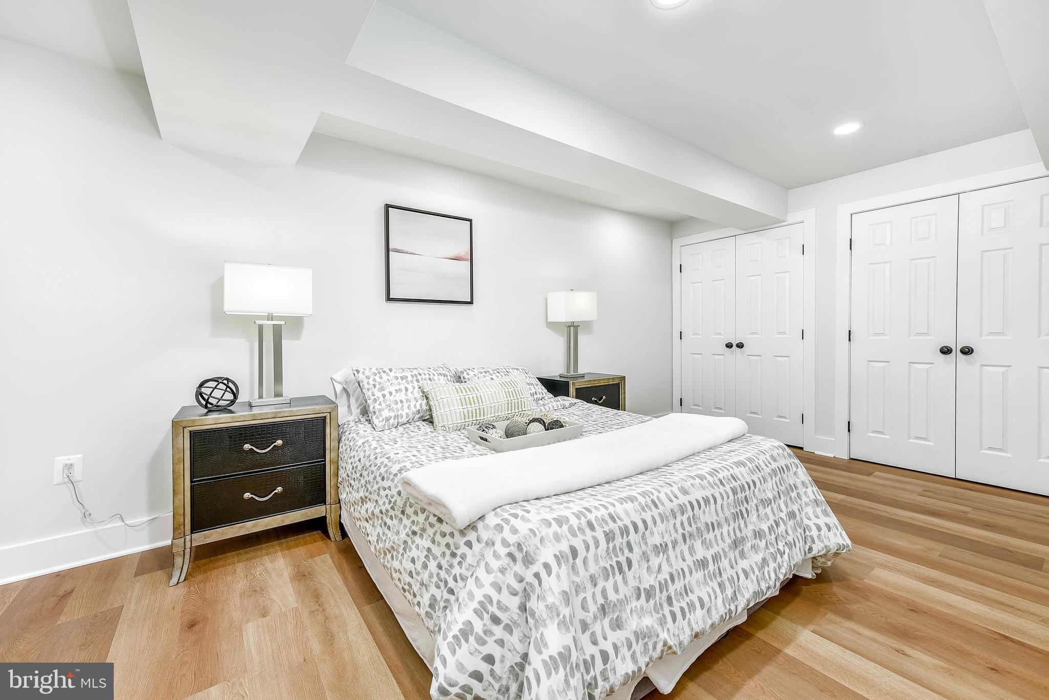 CARDINAL GLEN - Residential