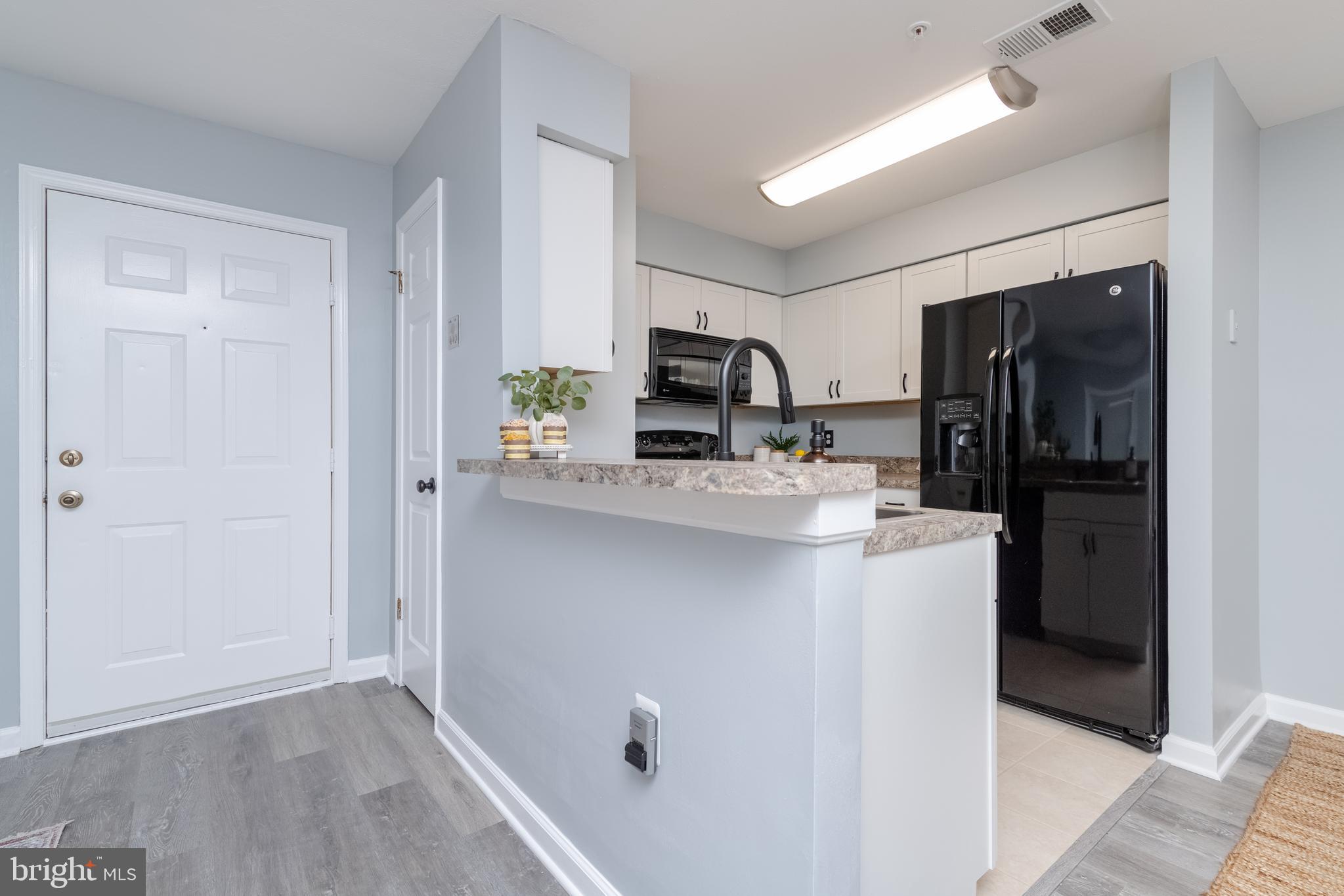 RIVERSIDE PARK - Residential