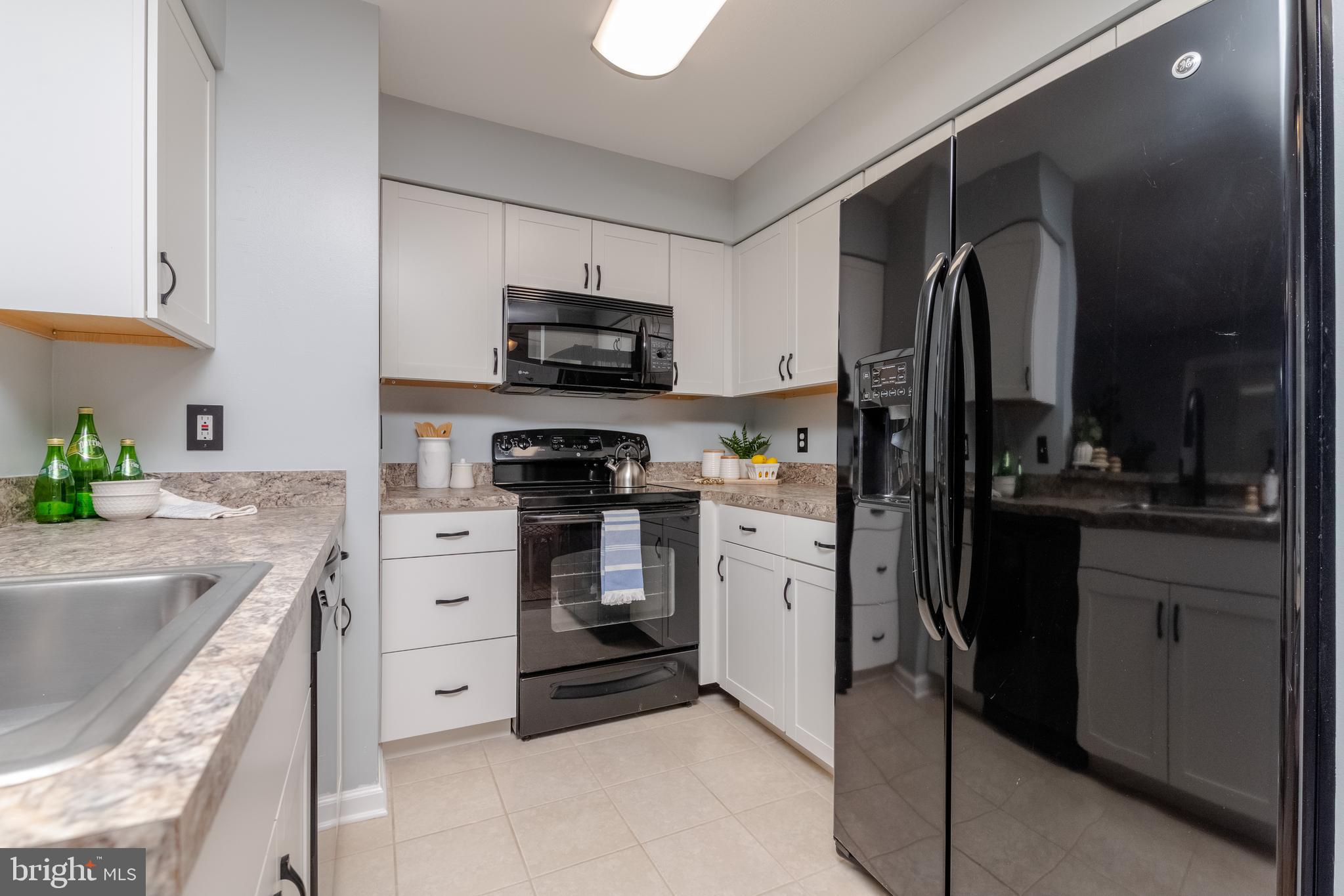 RIVERSIDE PARK - Residential