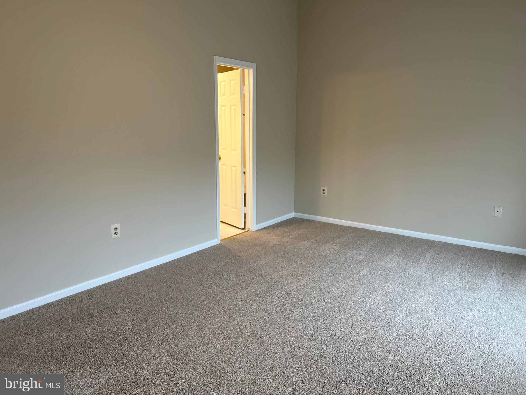 DAVENTRY - Residential Lease