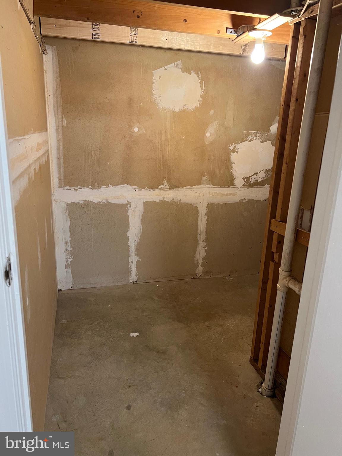 DAVENTRY - Residential Lease