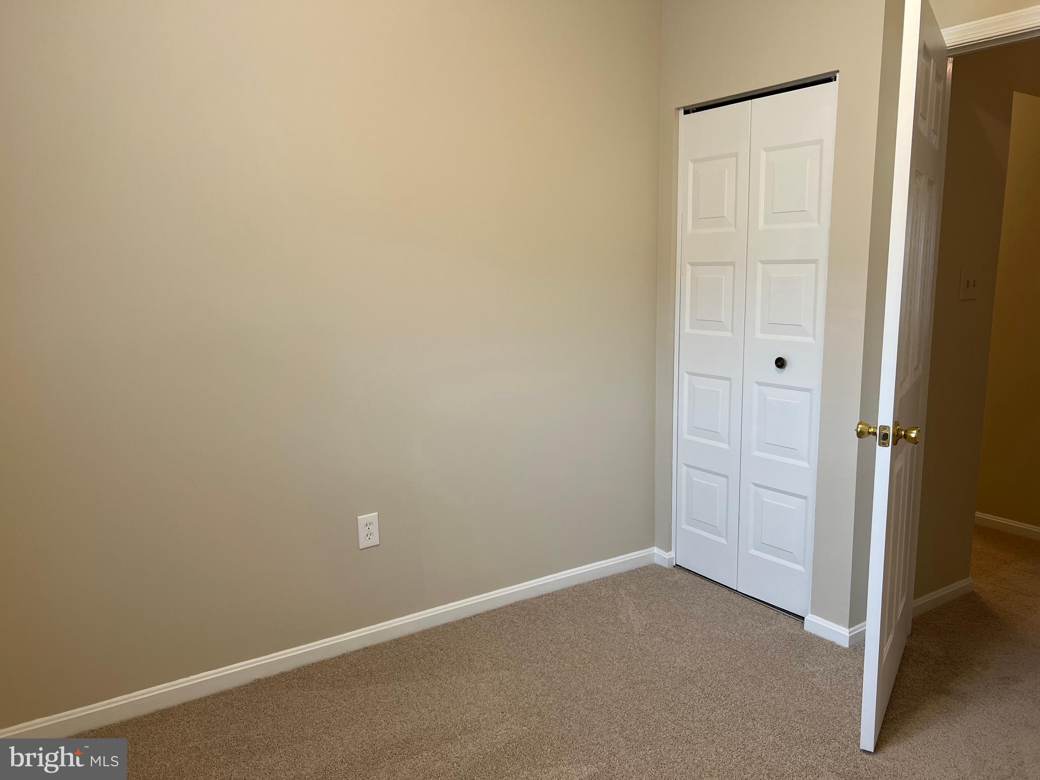 DAVENTRY - Residential Lease