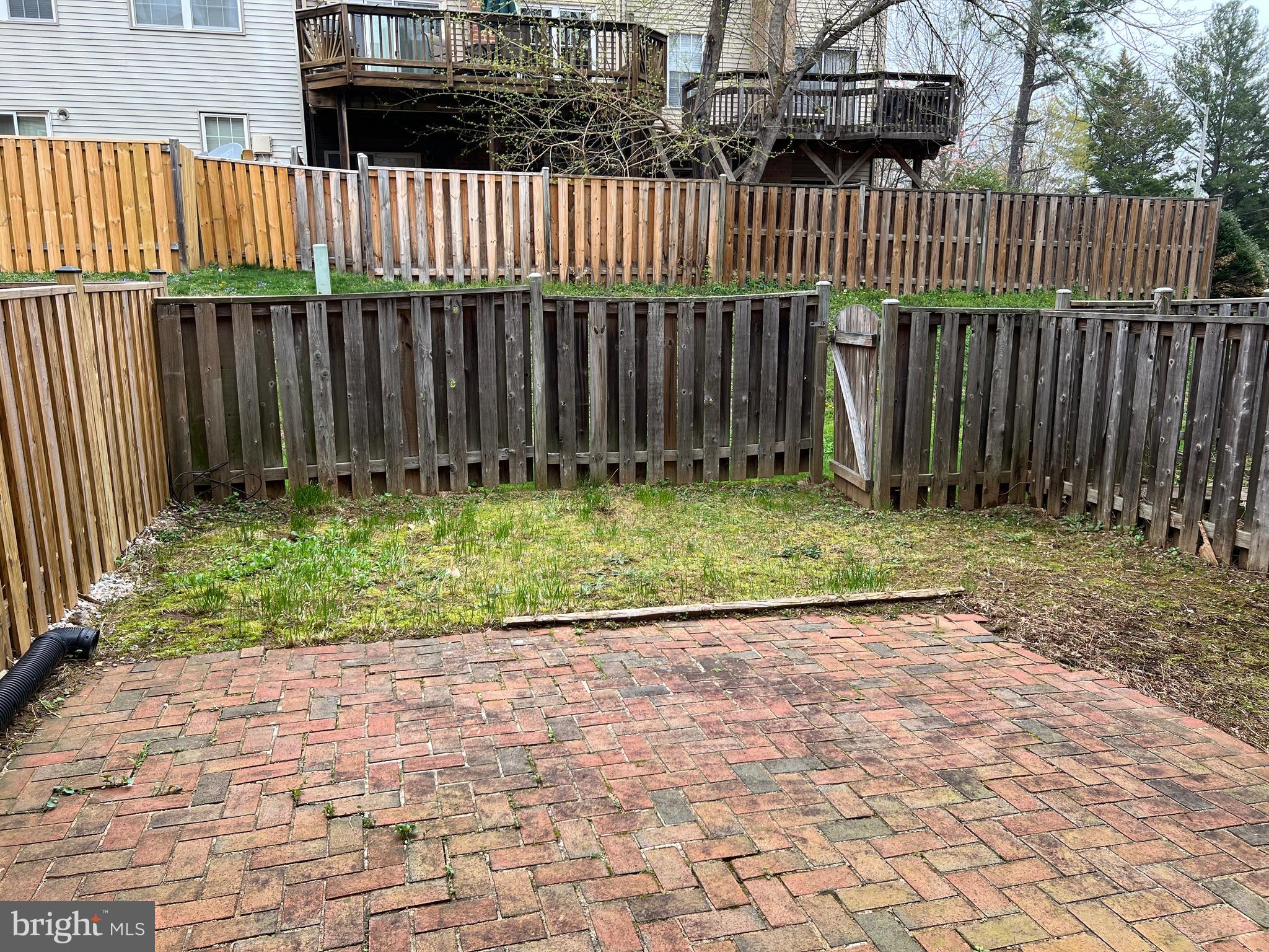 DAVENTRY - Residential Lease