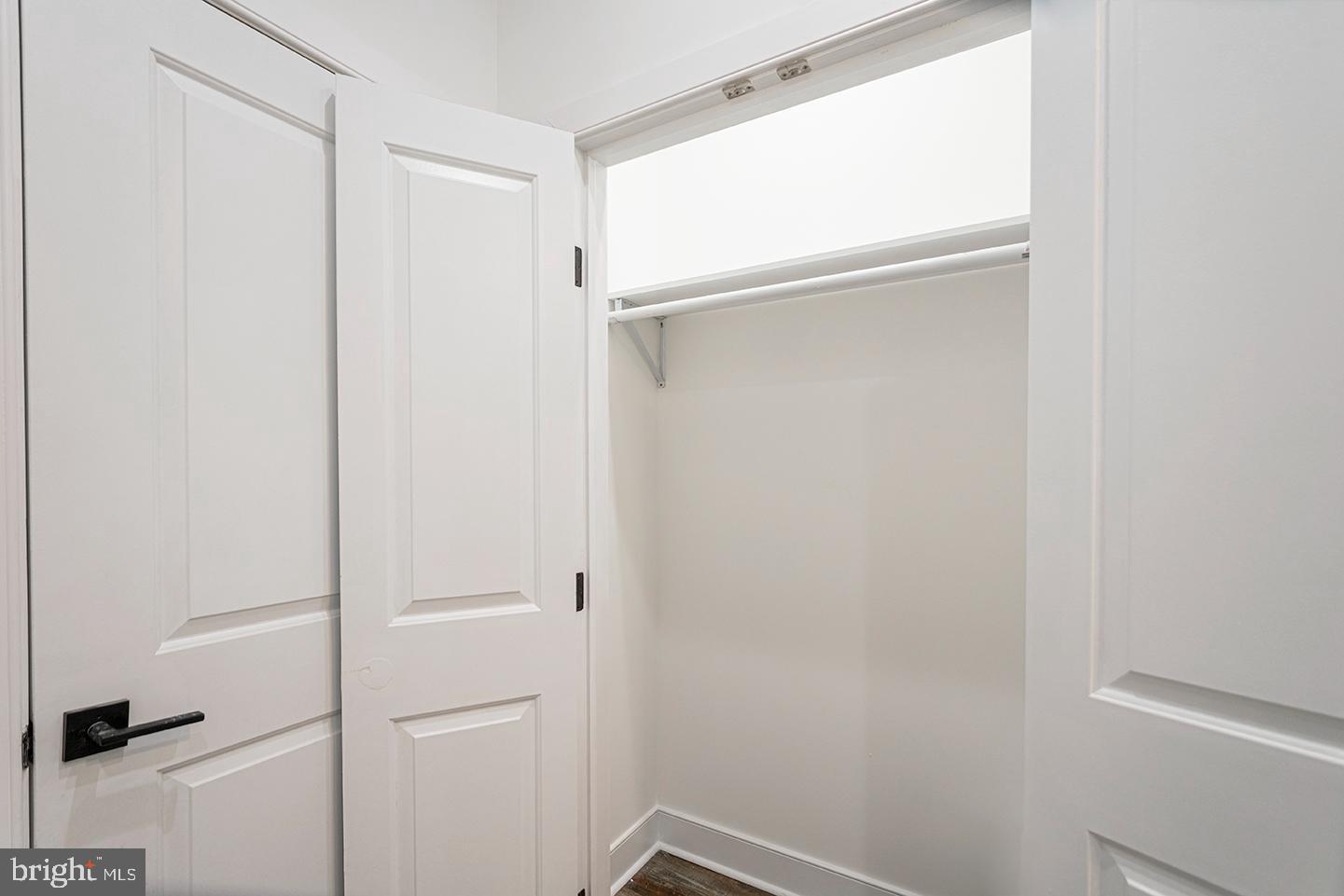 POINT BREEZE - Residential Lease